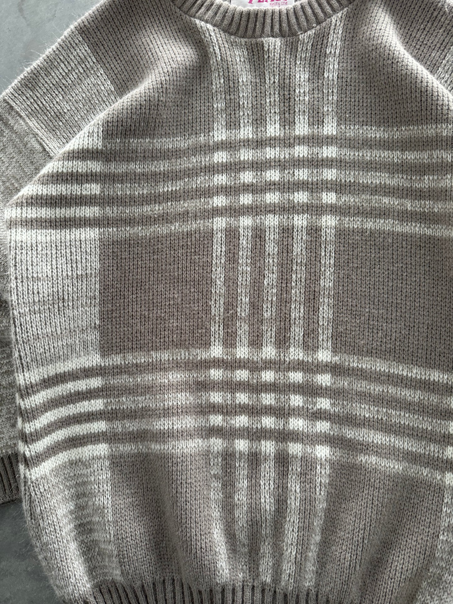 Vintage Sweater - M