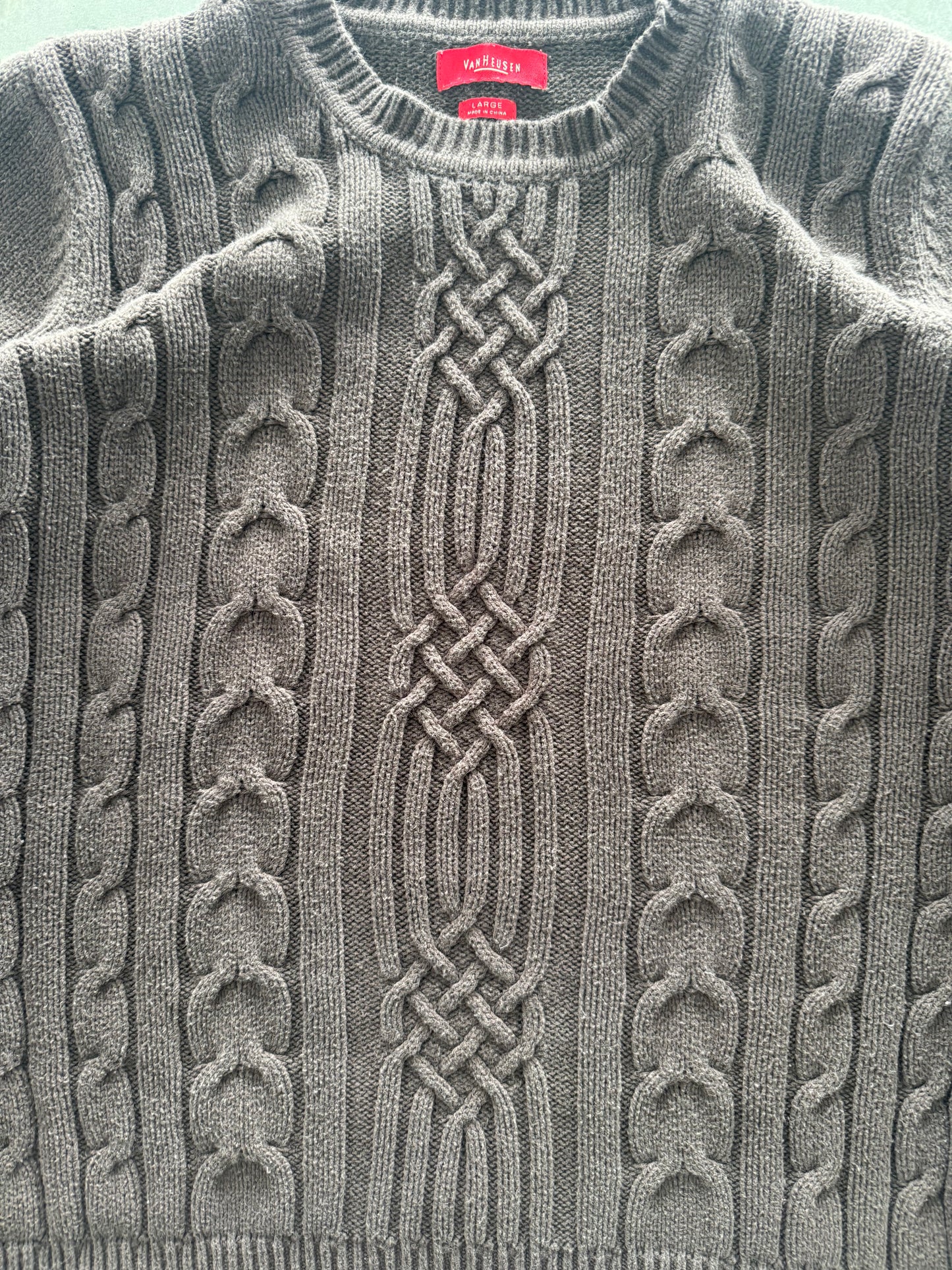 Vintage Cable Knit Sweater - L
