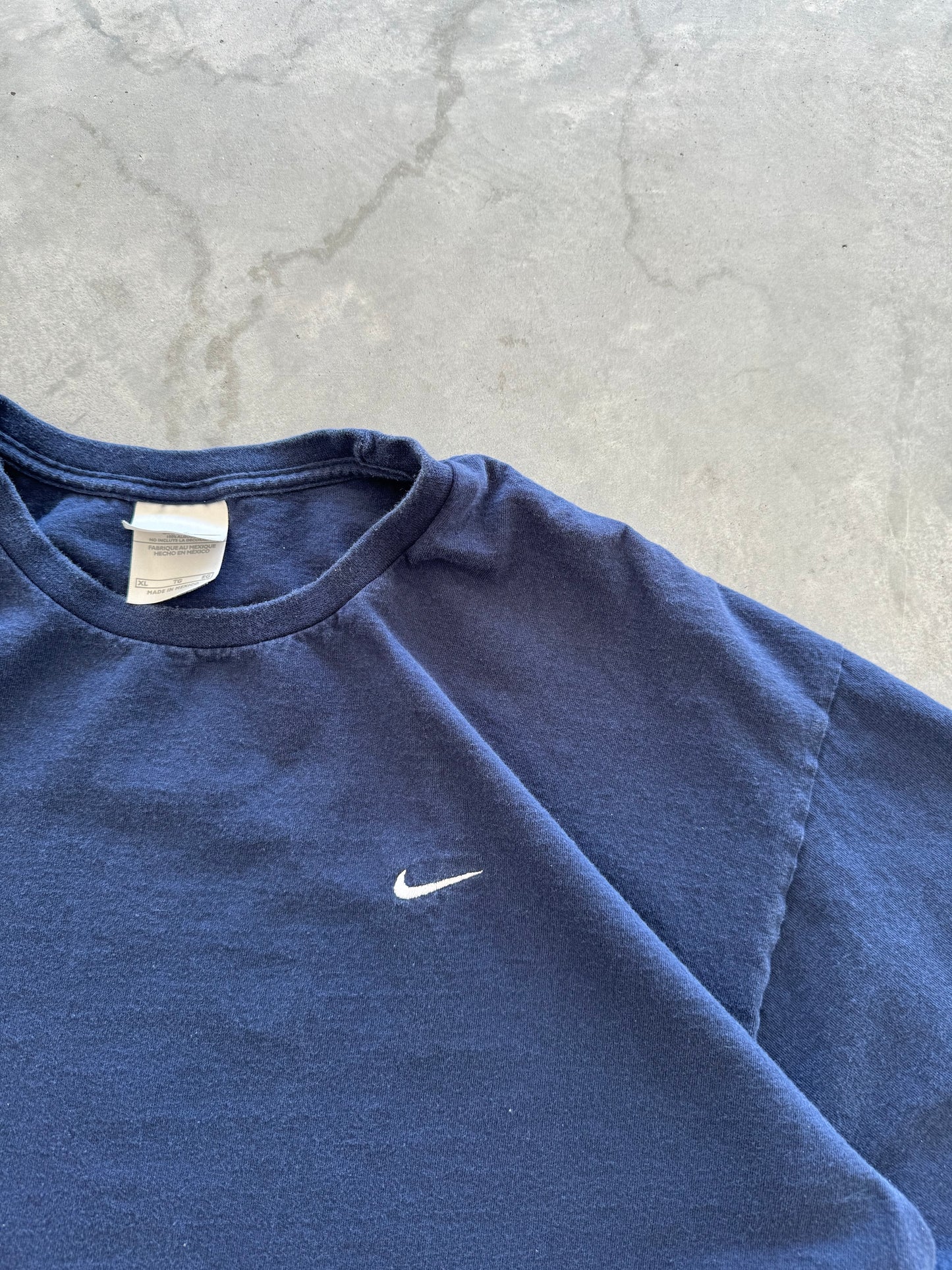 Vintage 00s Nike Tee - XL