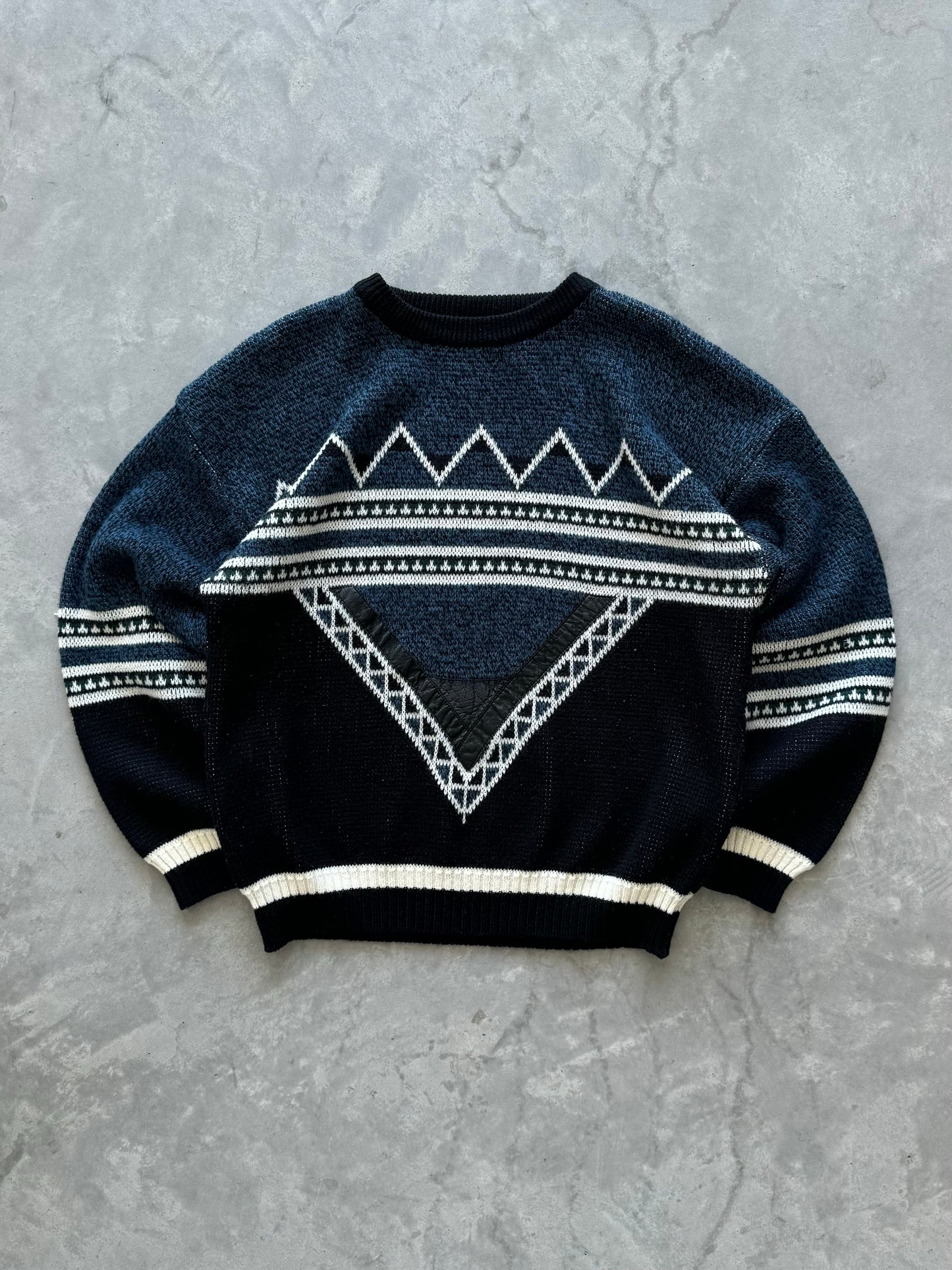 Vintage Sweater - L