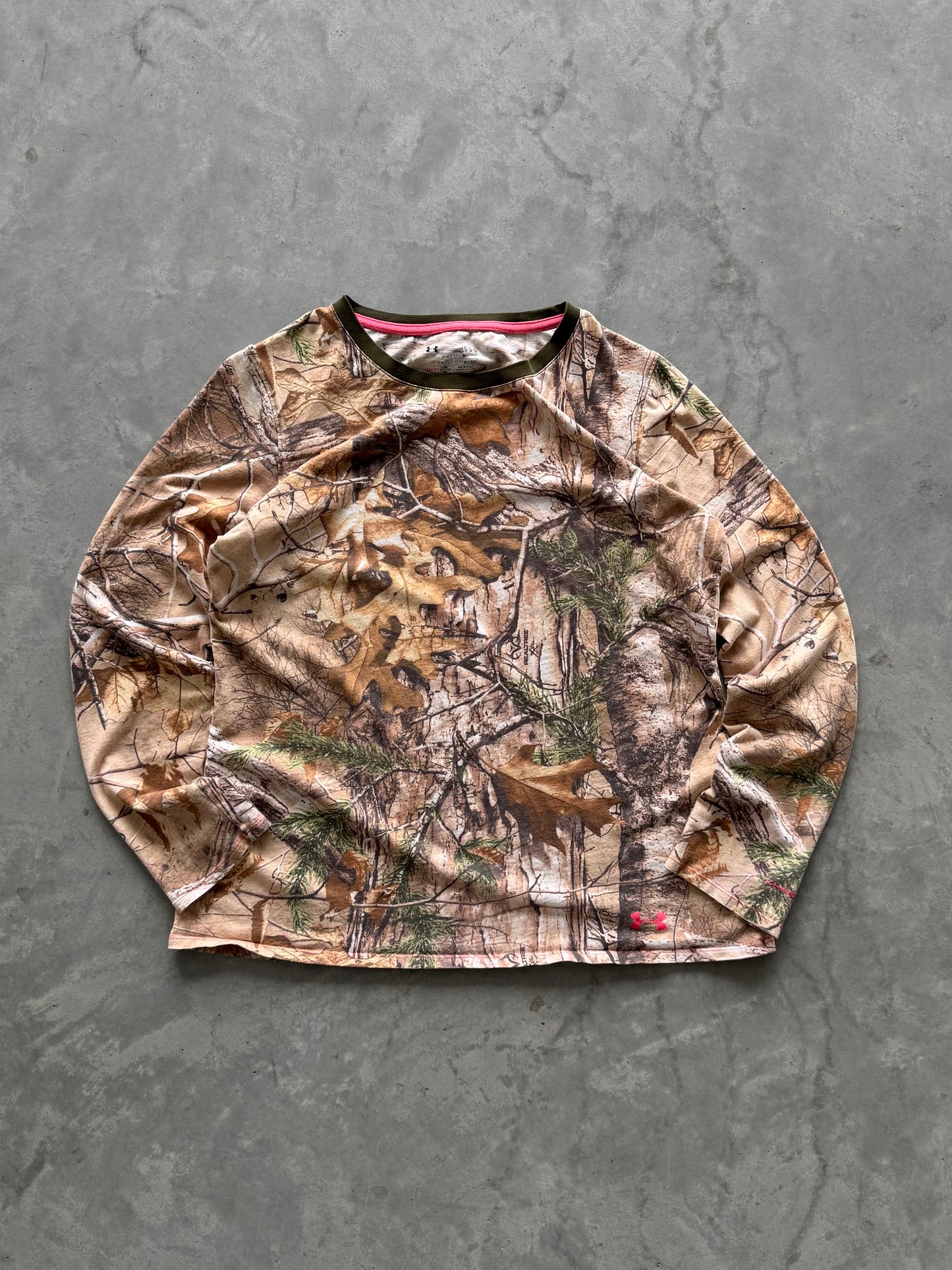 Camo Under Armour Women’s Longsleeve - L