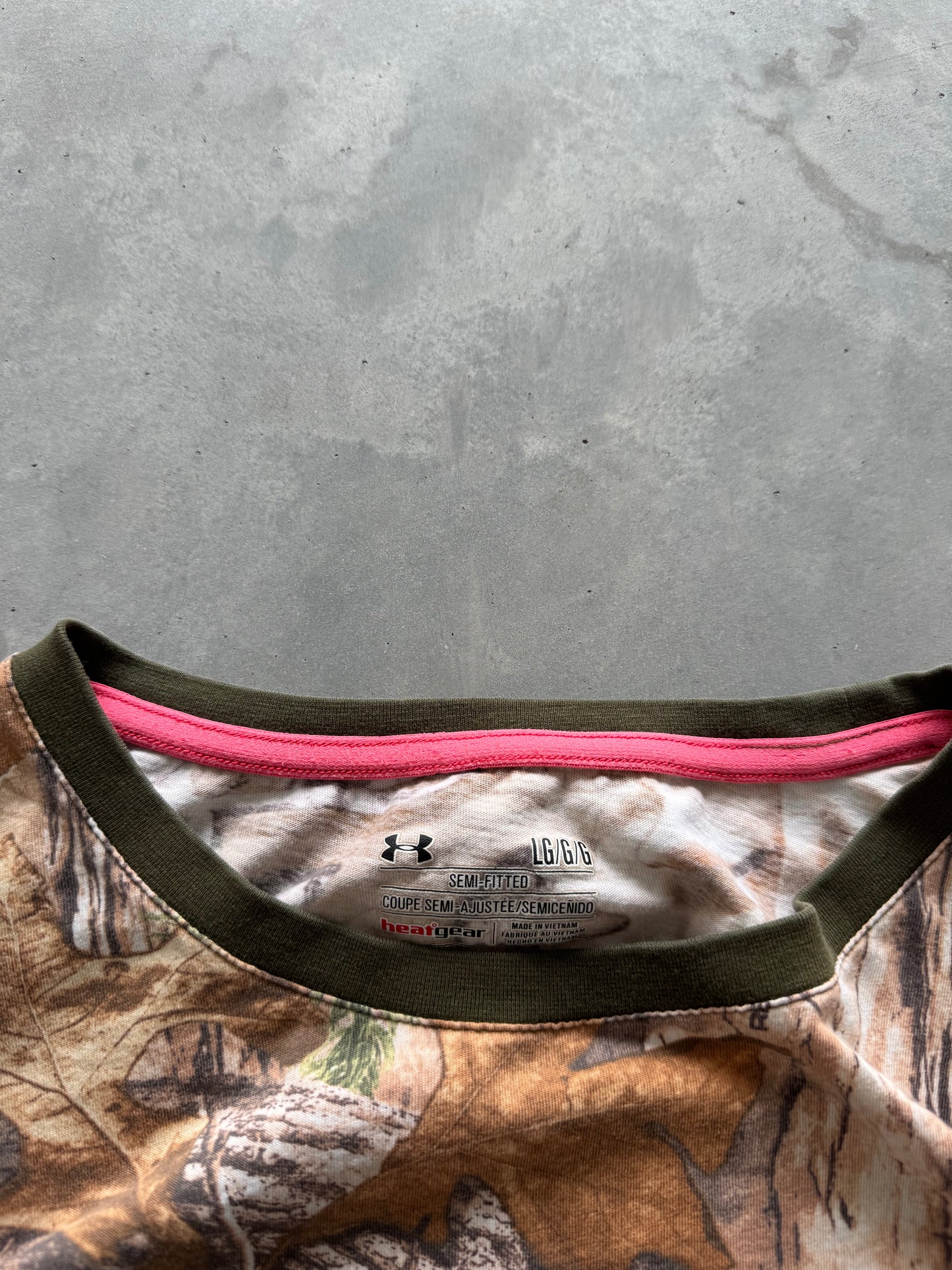 Camo Under Armour Women’s Longsleeve - L