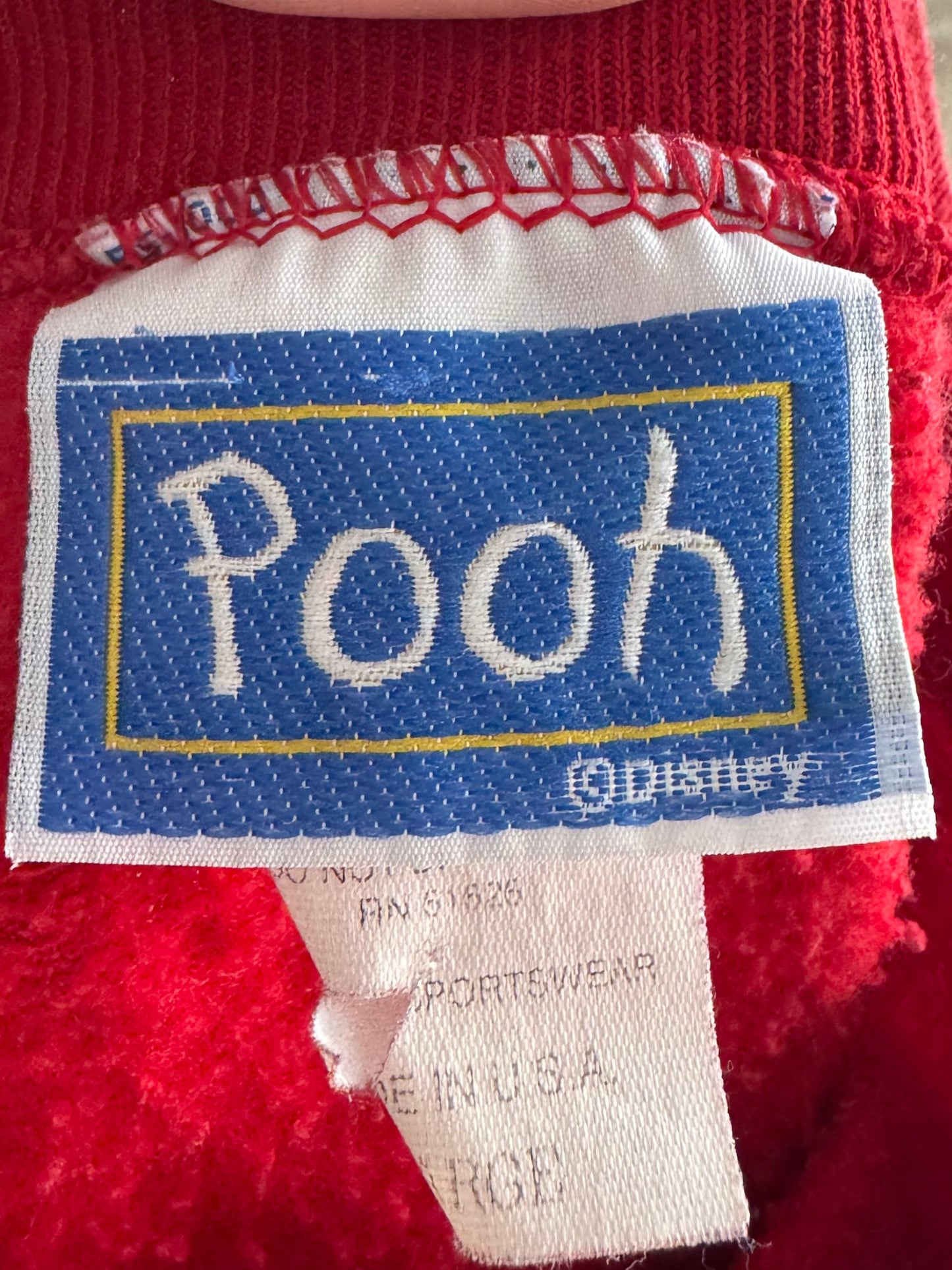 Vintage Winnie the Pooh Sweatshirt - L