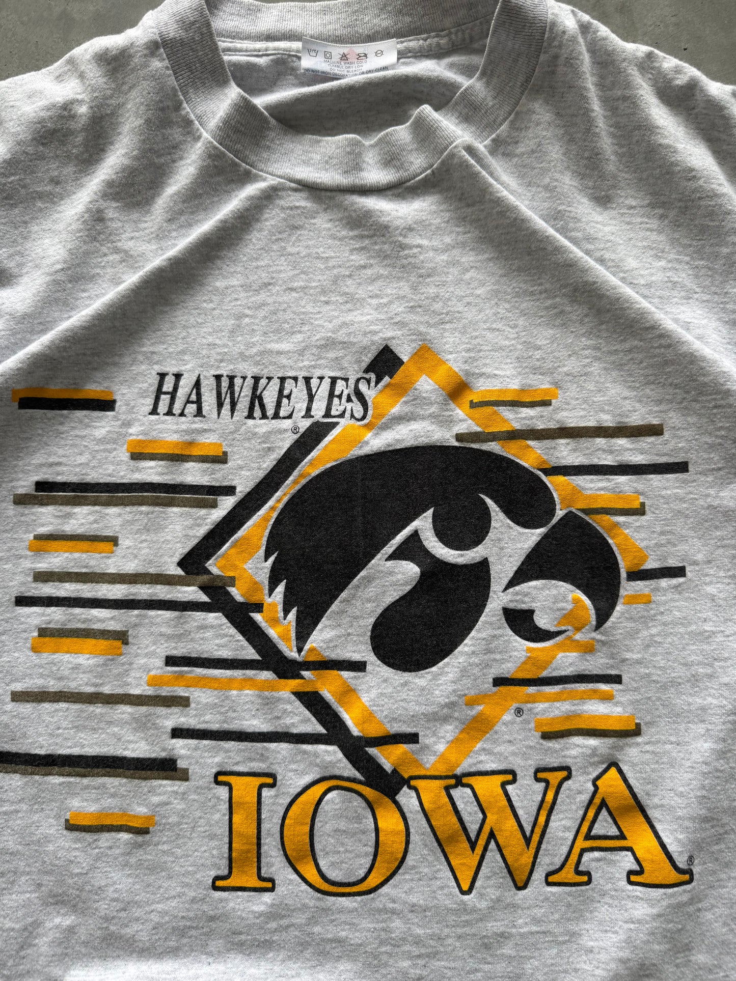Vintage Iowa Hawkeyes Tee - XL
