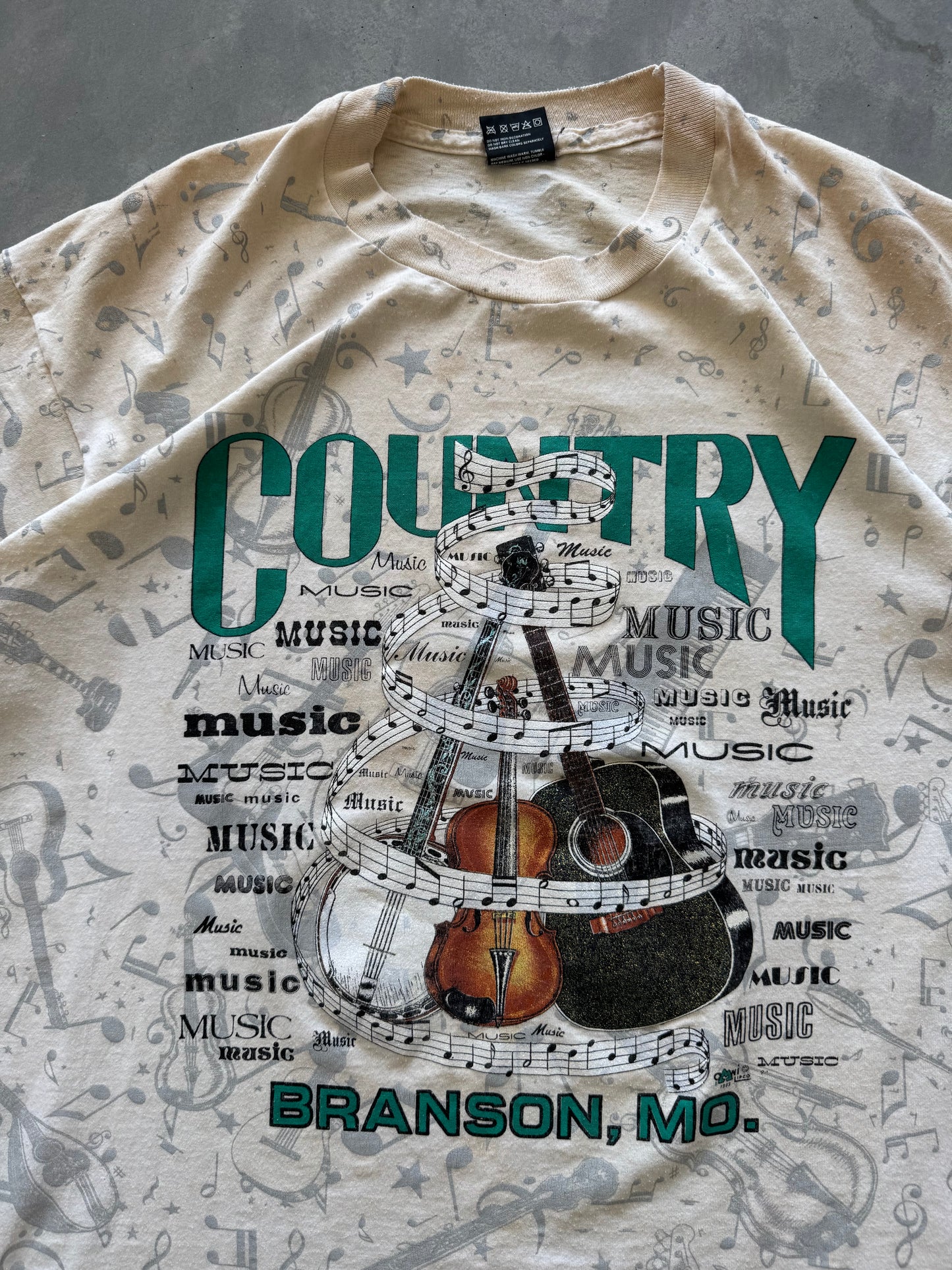 Vintage All Over Print Country Music Tee - XL