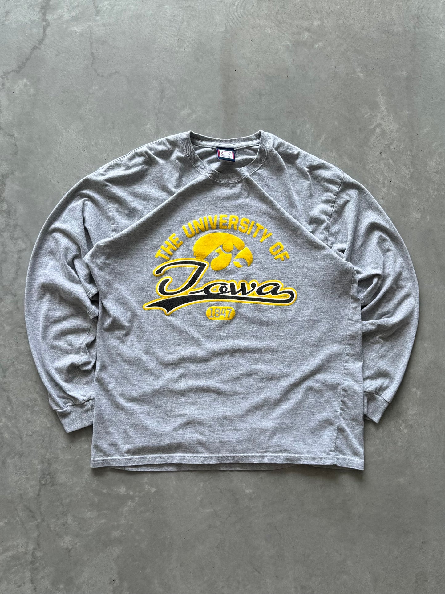 Vintage Iowa Hawkeyes Longsleeve - XL