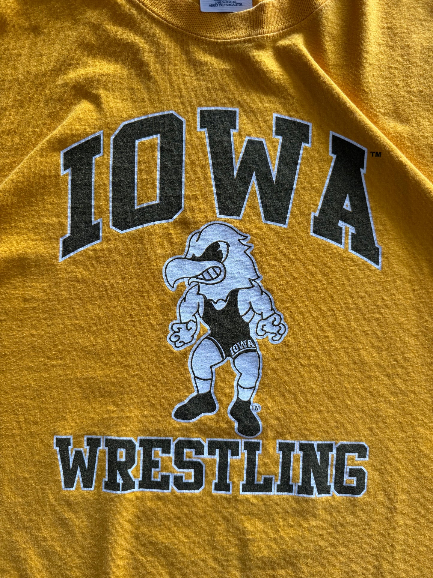 Vintage Iowa Hawkeyes Wrestling Tee - XXL