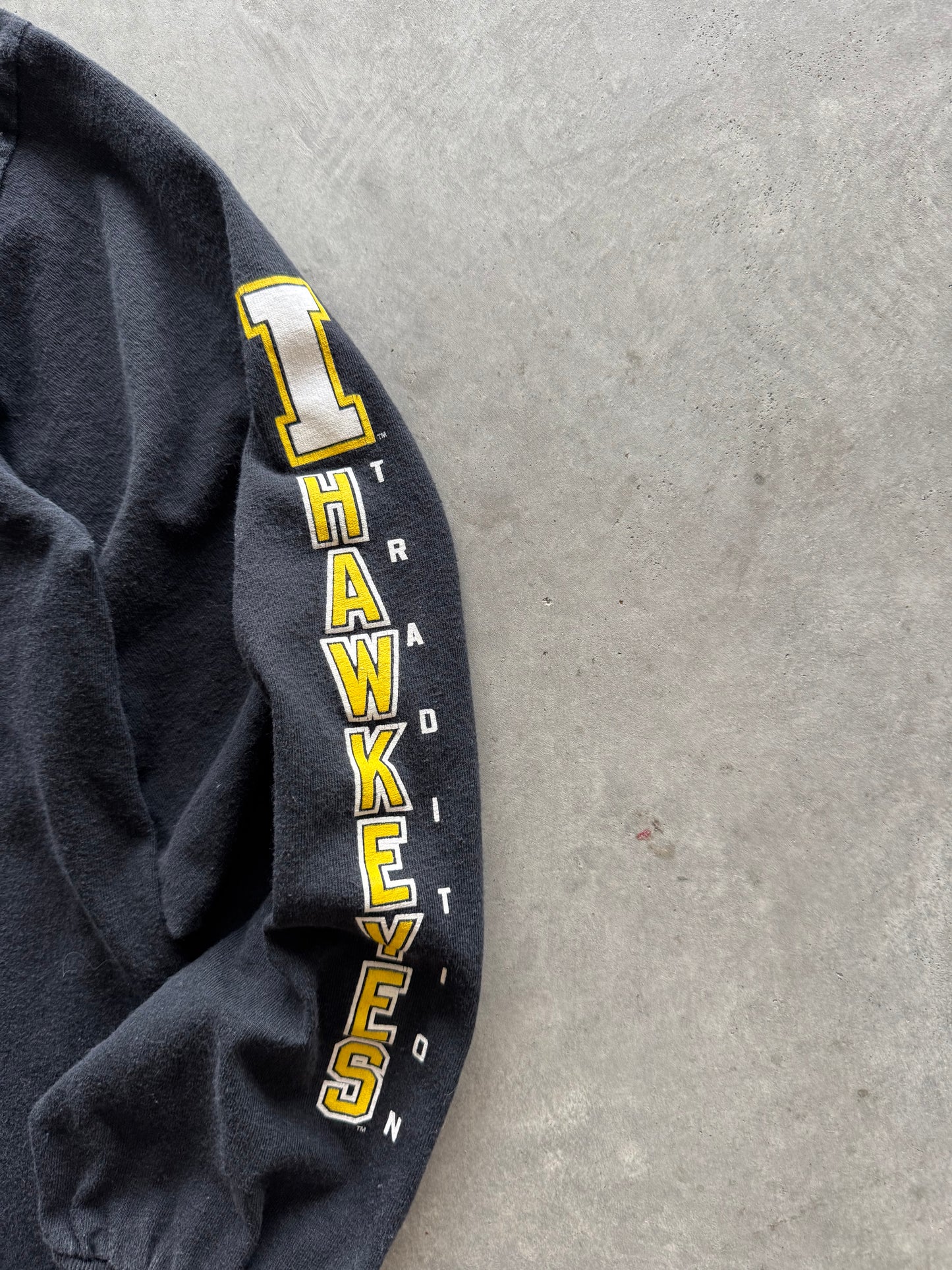 Vintage Iowa Hawkeyes Long Sleeve - M
