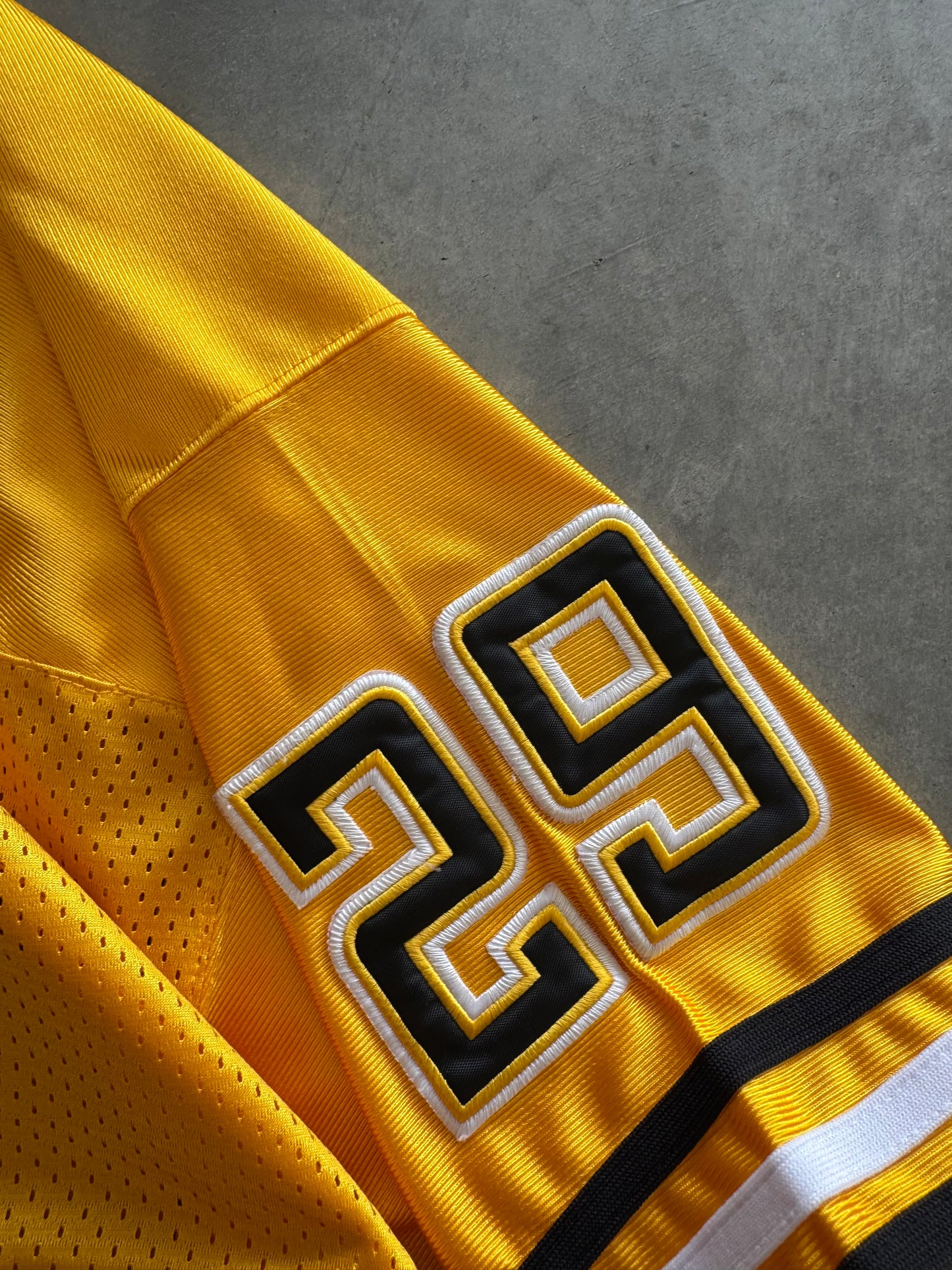 Vintage Iowa Hawkeyes Jersey - M