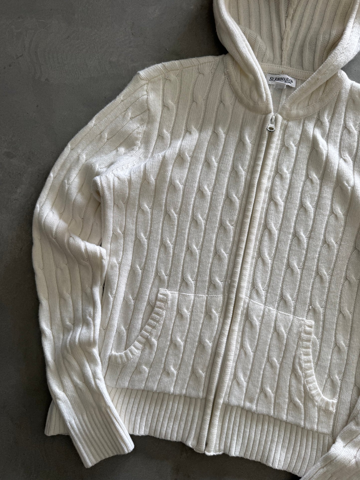 Vintage St. John’s Bay Women’s Cable Knit Zip Up Sweater - L