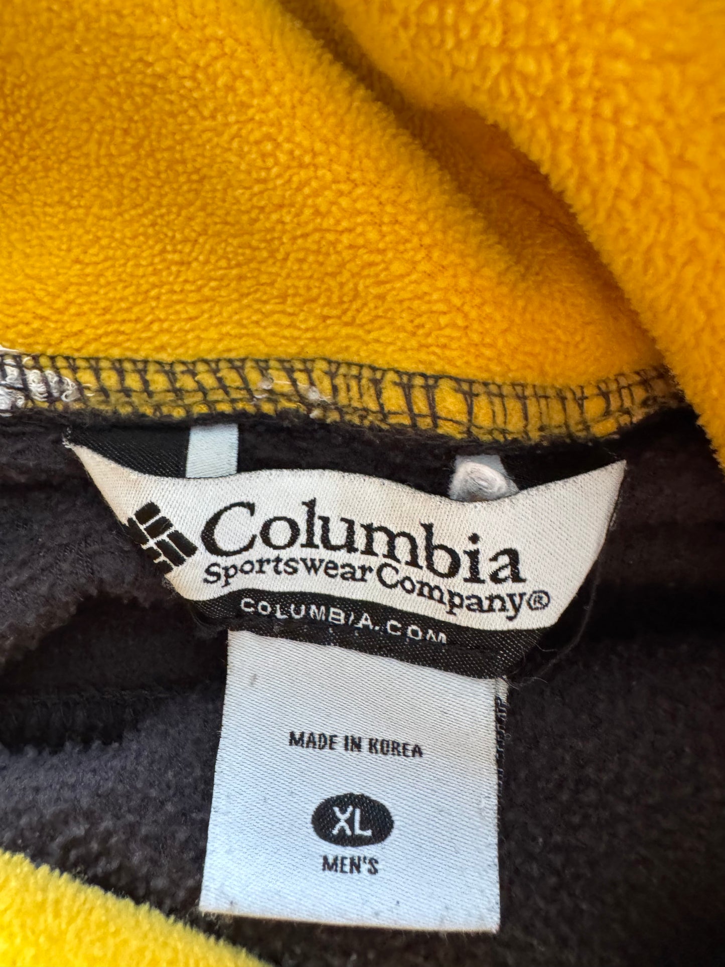 Vintage Iowa Hawkeyes Columbia Fleece Hoodie - XL