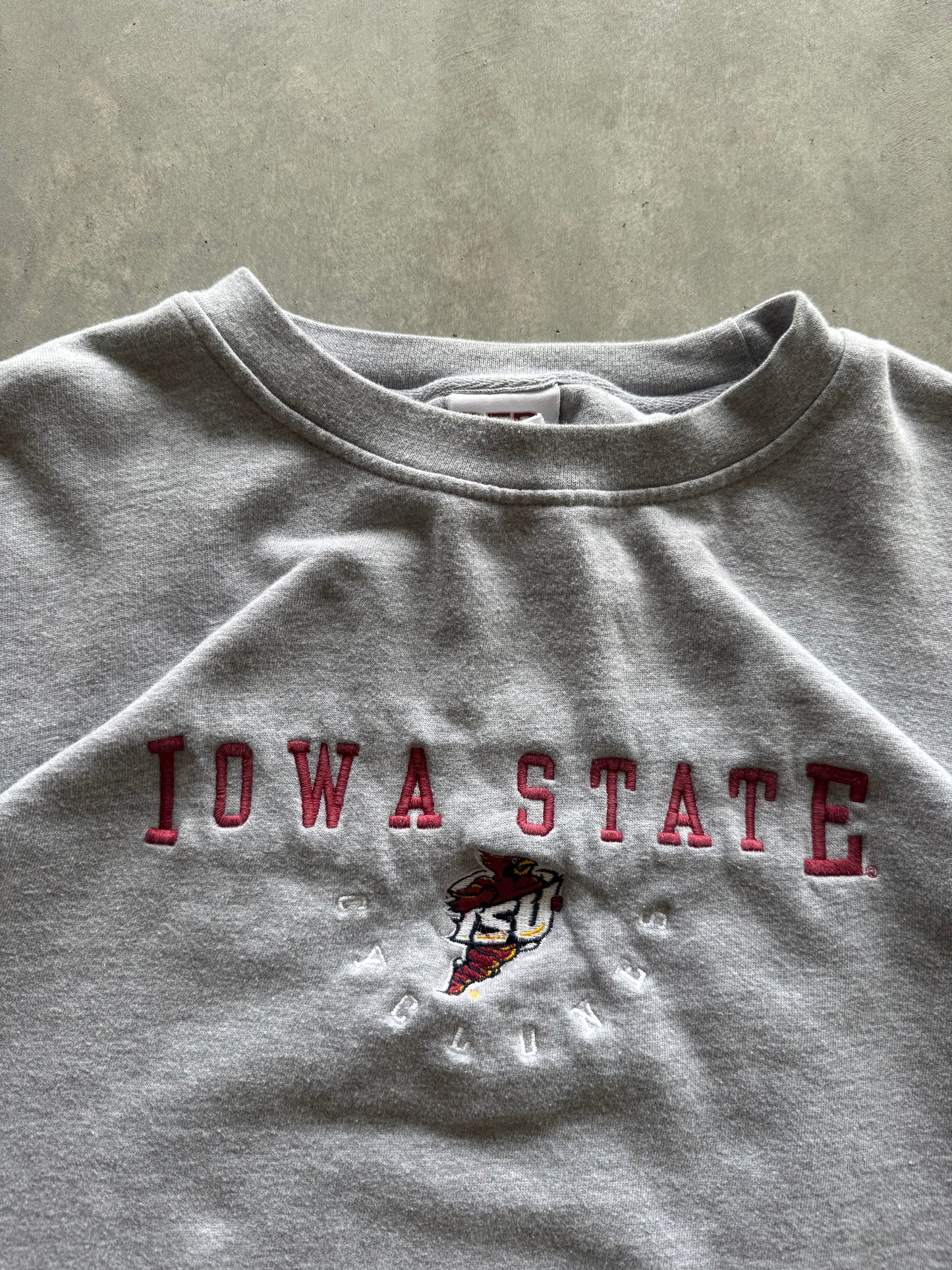 Vintage Iowa State Cyclones Sweatshirt - L