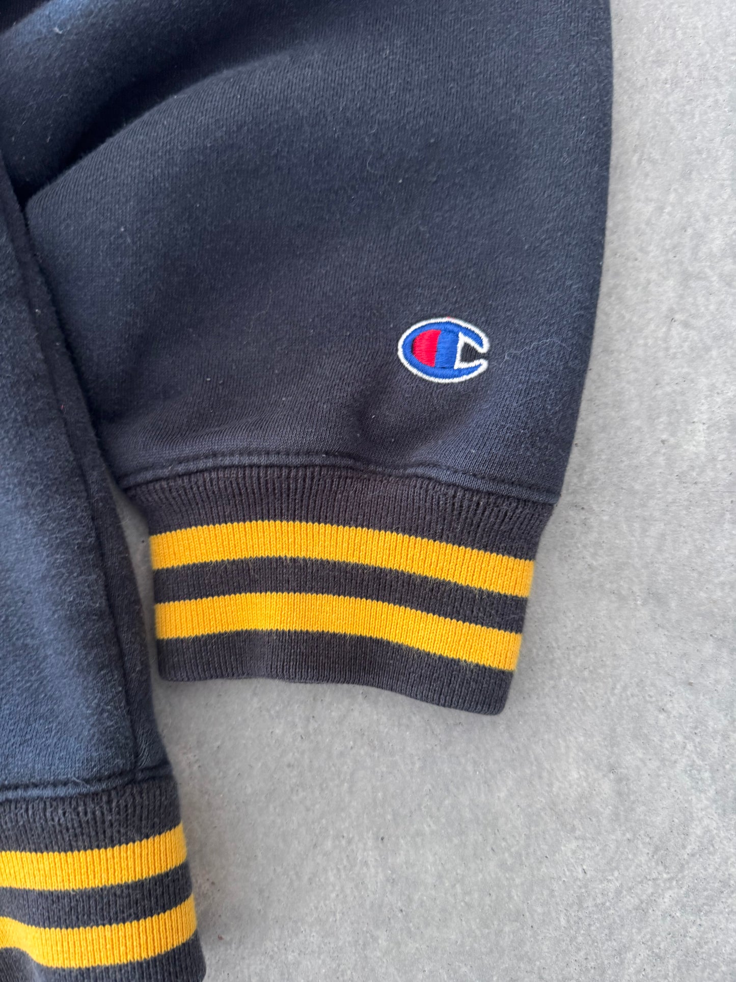 Vintage Iowa Hawkeyes Champion Zip Up - XL