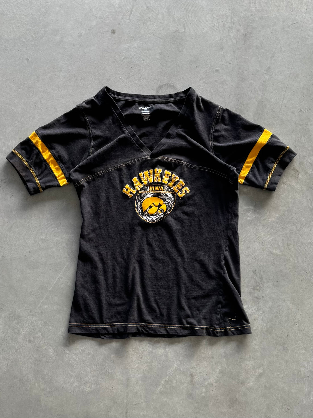 Vintage Iowa Hawkeyes Women’s Tee - XL