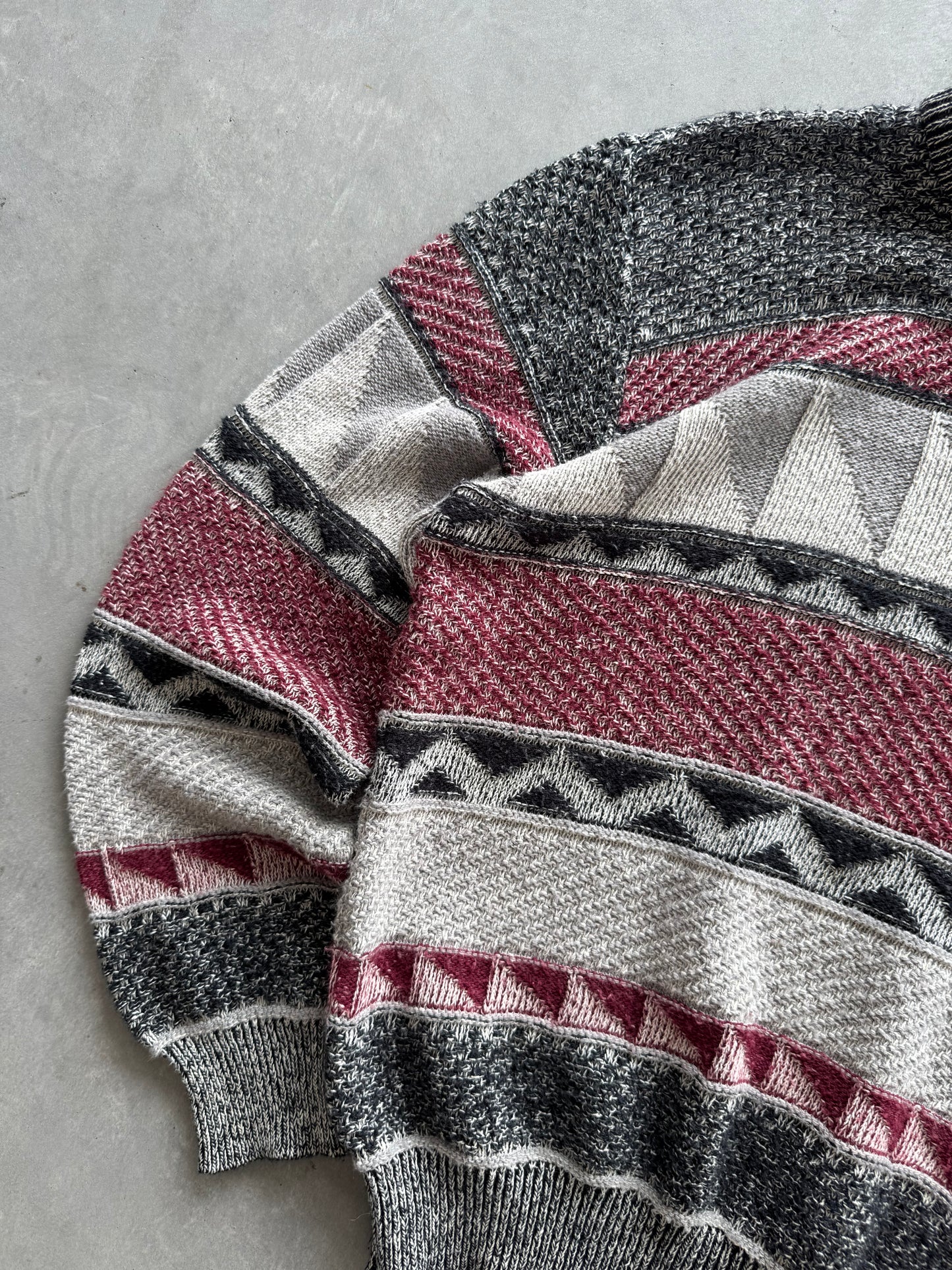 Vintage Sweater - L
