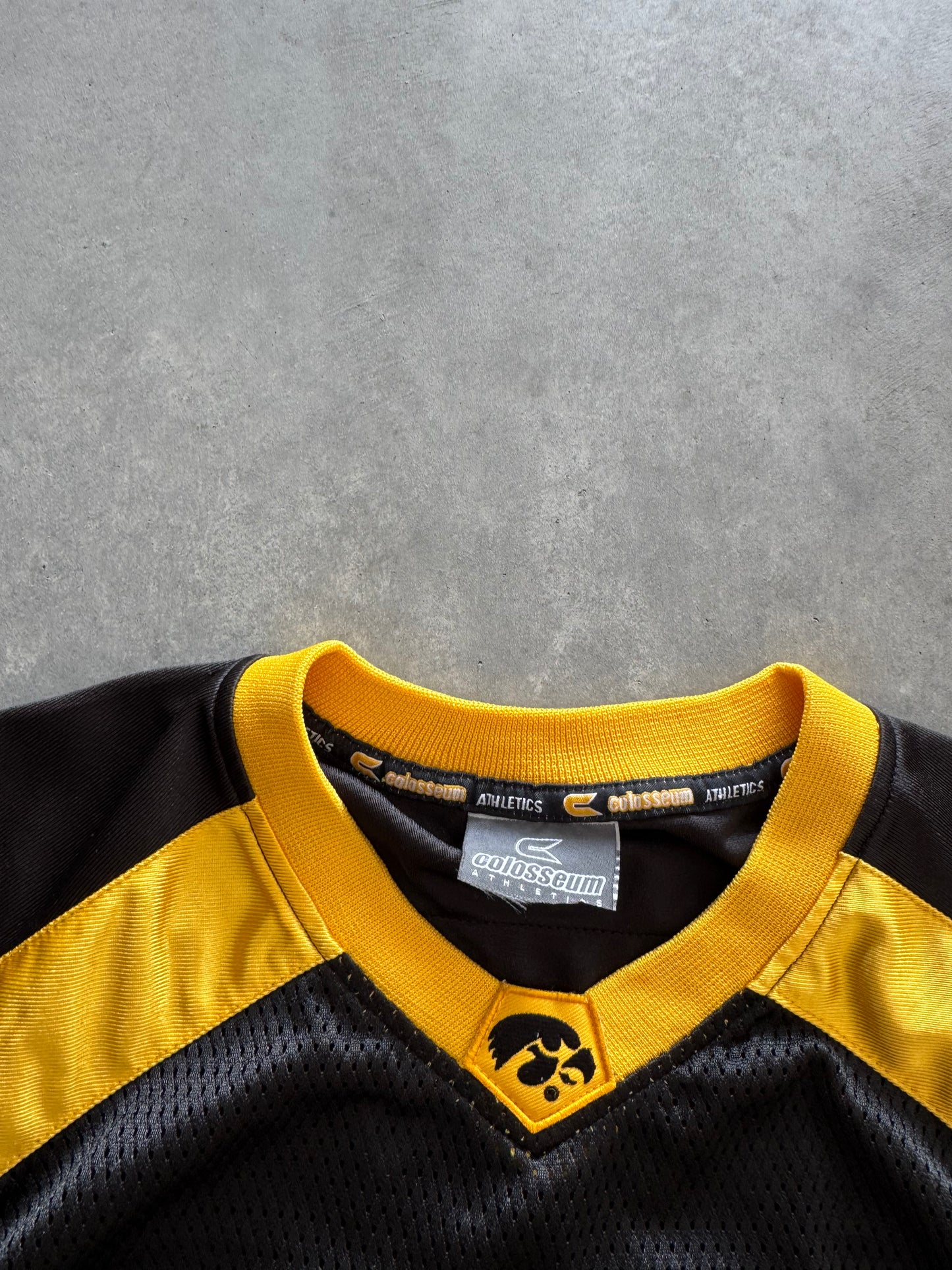 Vintage Iowa Hawkeyes Jersey - L