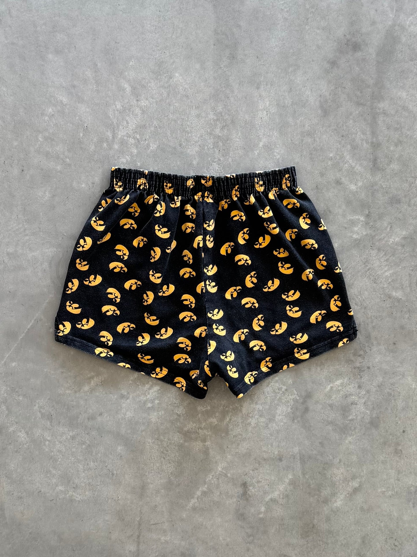 Vintage Iowa Hawkeyes Shorts - M