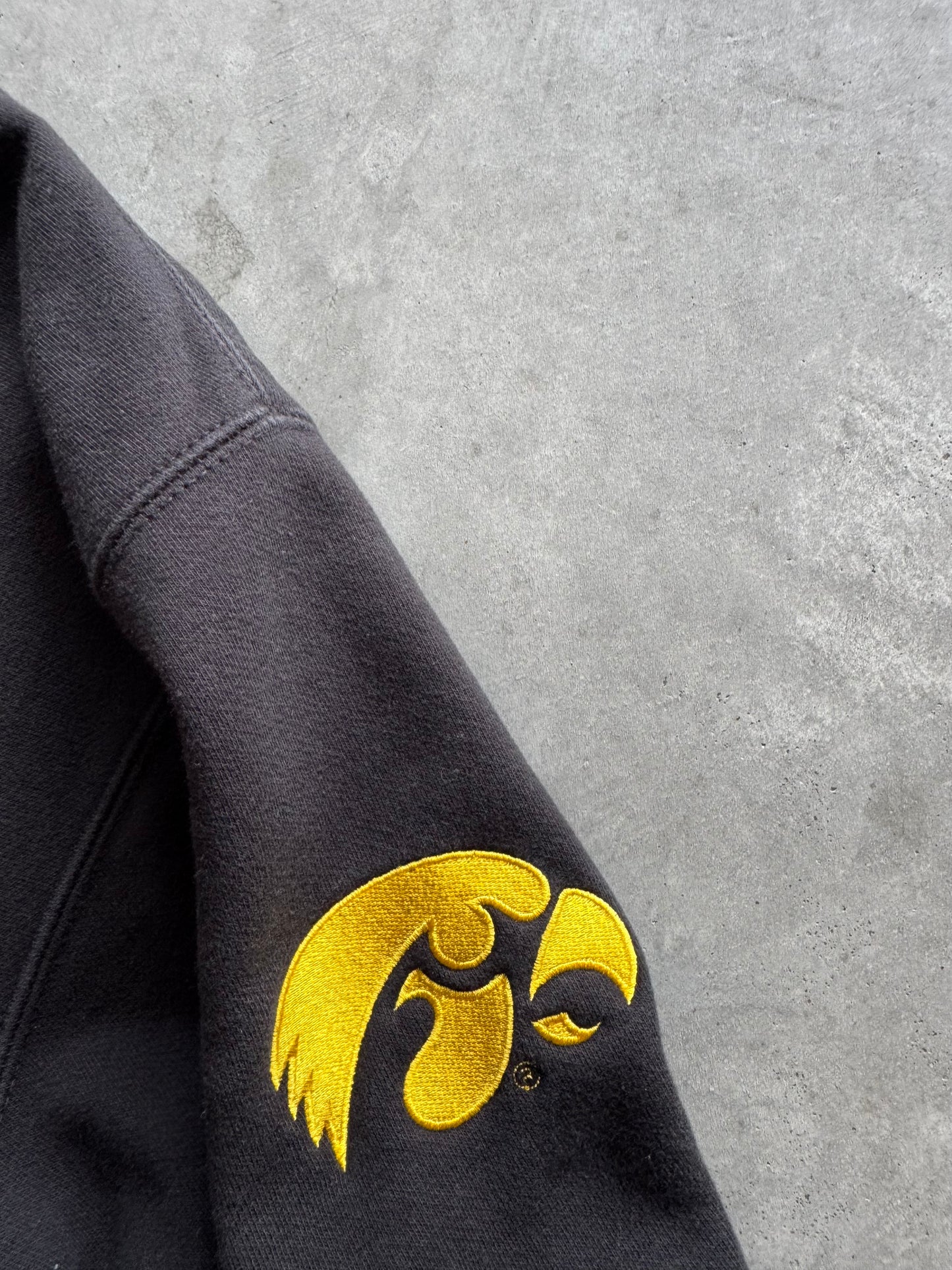 Vintage Iowa Hawkeyes Sweatshirt - XL
