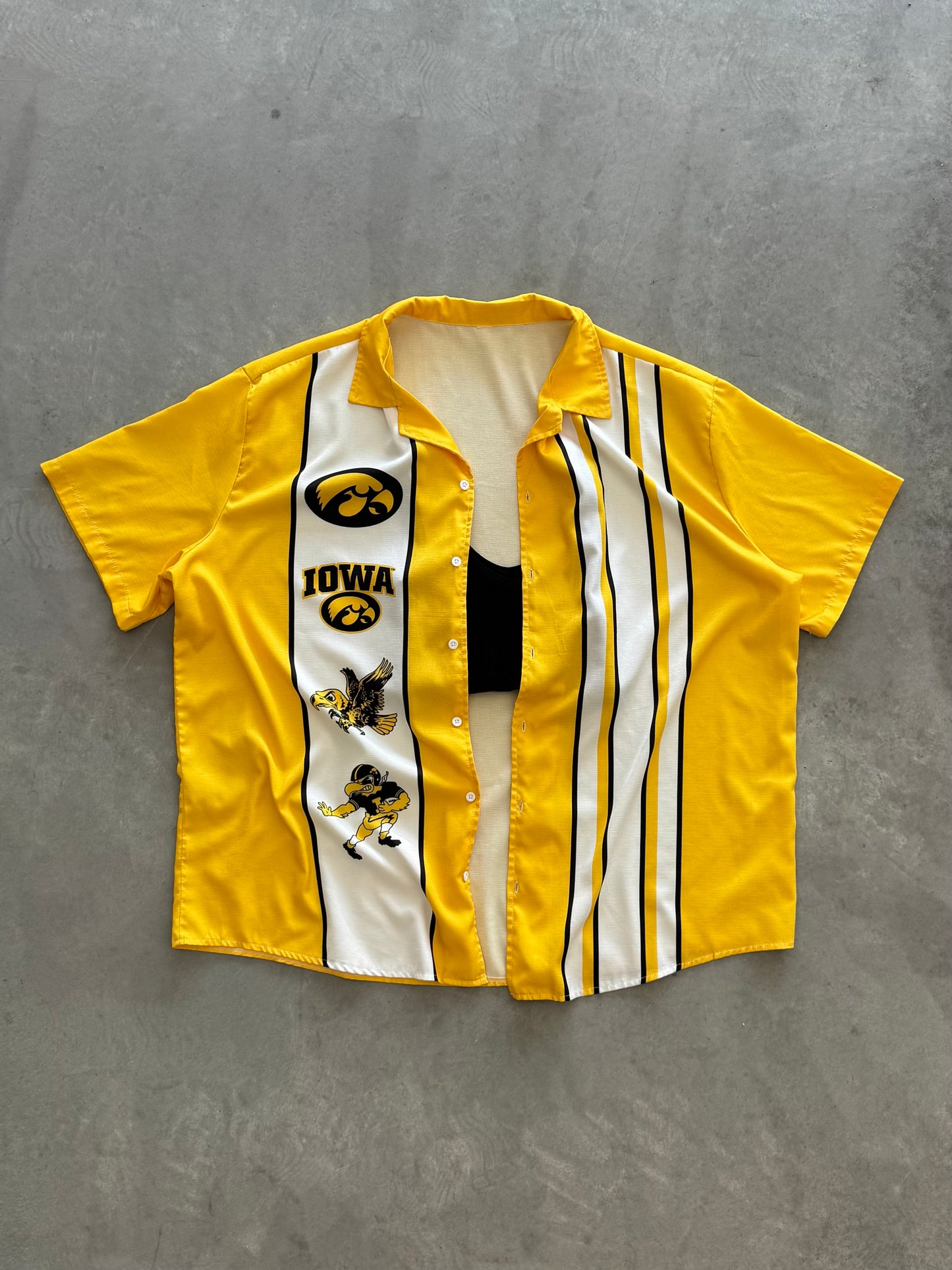 Iowa Hawkeyes Button Up - 3XL