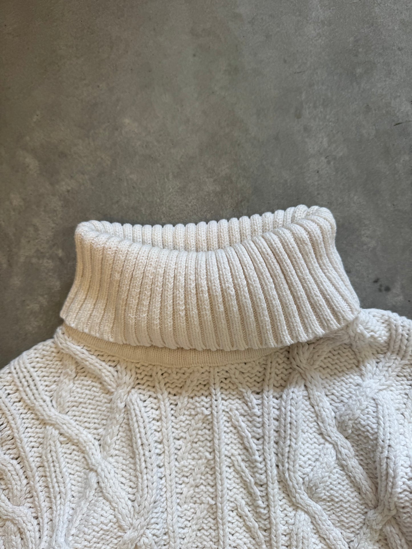 Vintage Cable Knit Turtle Neck Sweater - M