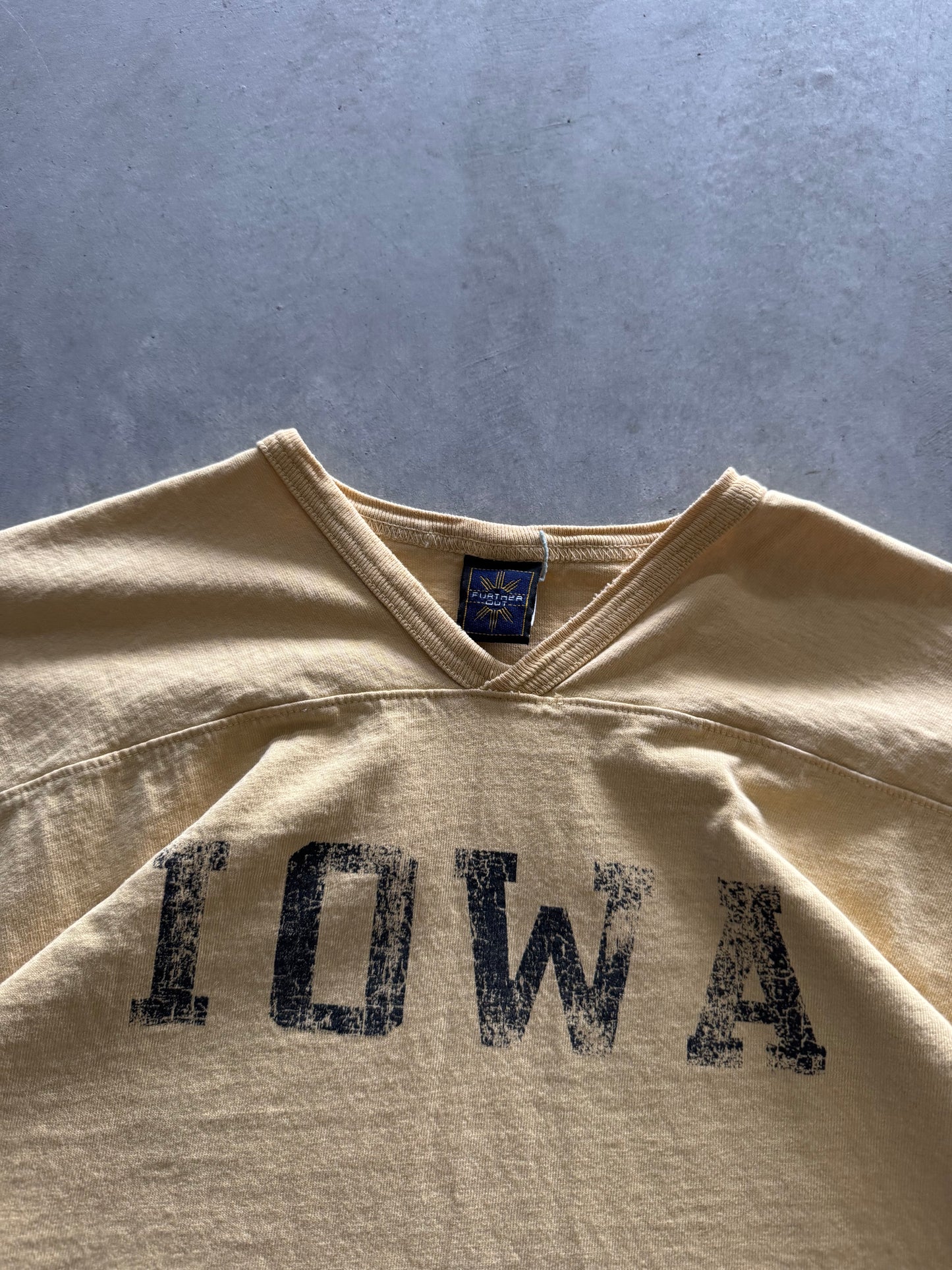 Vintage 90s Iowa Hawkeyes 3/4 Sleeve Tee - L