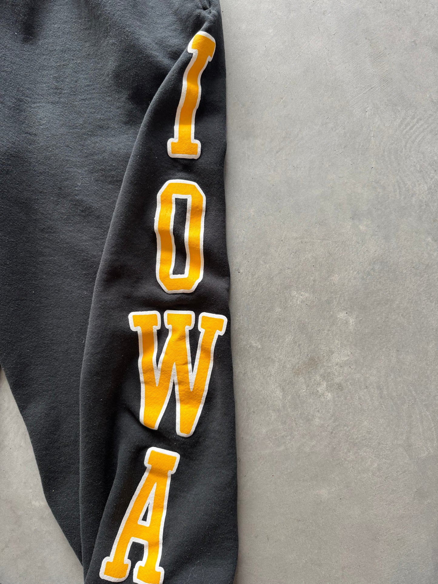 Vintage Iowa Hawkeyes Russell Sweatpants - XXL