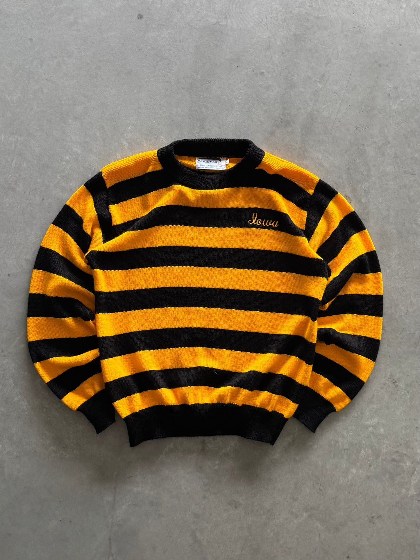 Vintage 90s Iowa Hawkeyes Striped Sweater - L