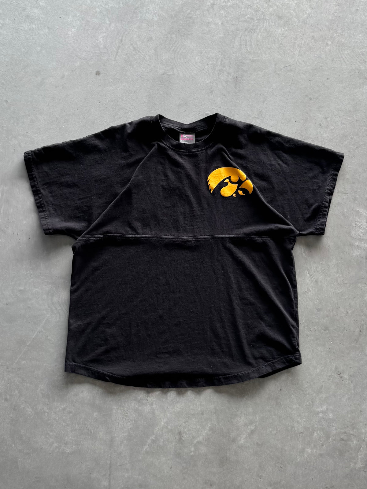 Iowa Hawkeyes Tee - M