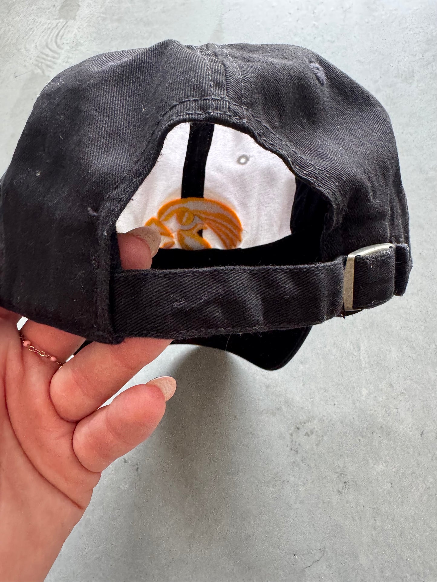 Vintage Iowa Hawkeyes Hat