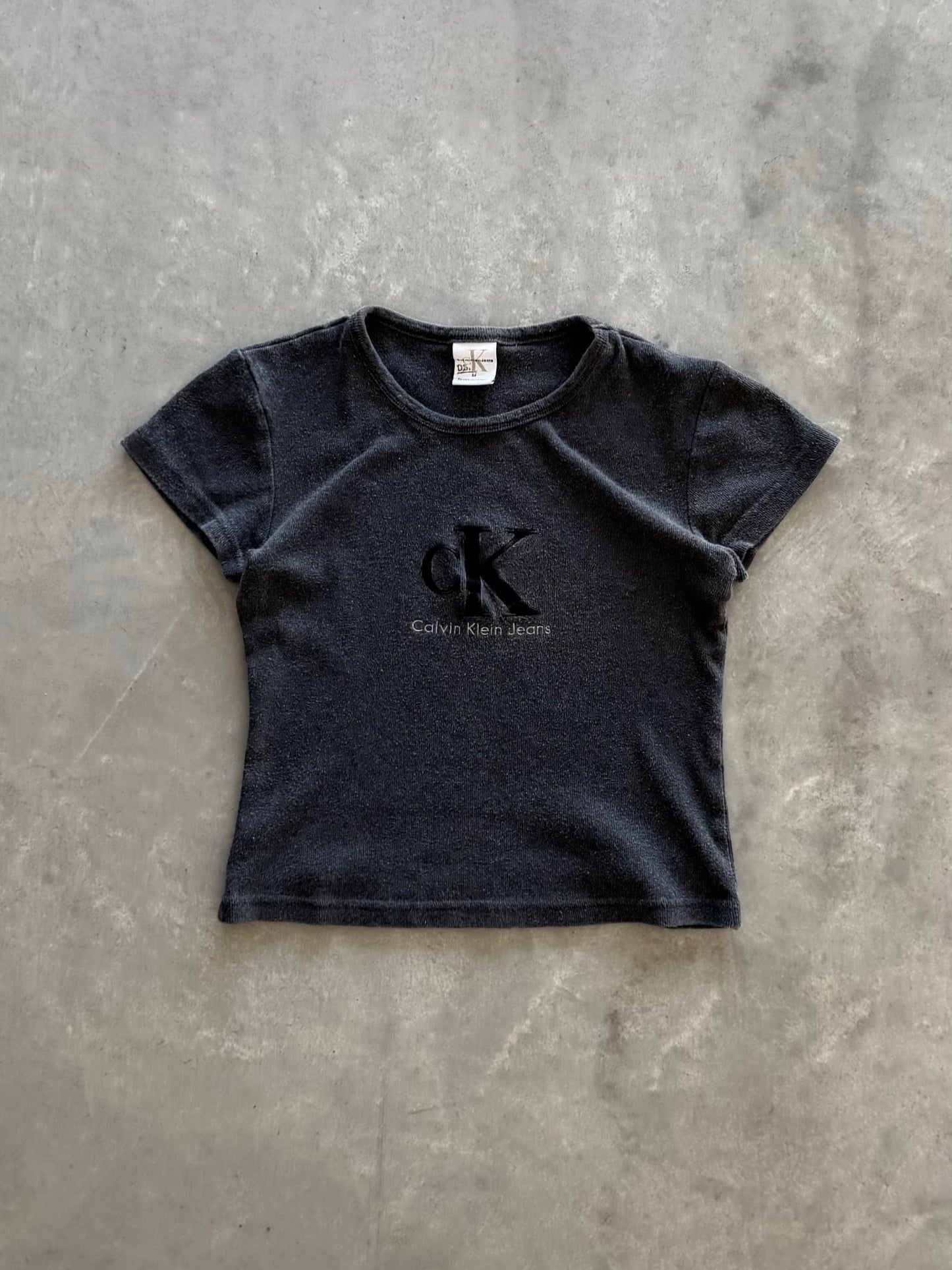 Vintage Calvin Klein Women’s Baby Tee - M