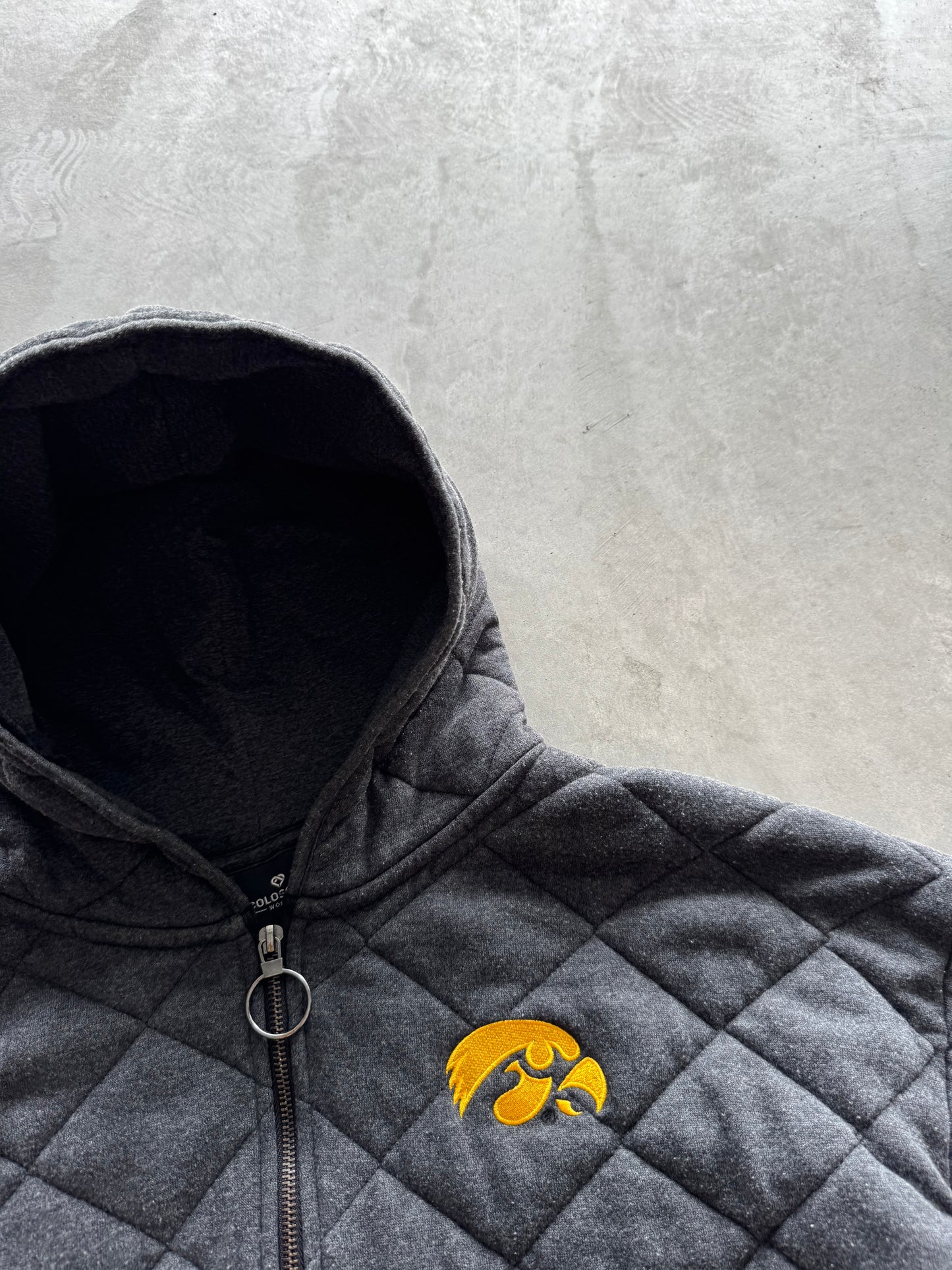 Iowa Hawkeyes Quilted Jacket - L