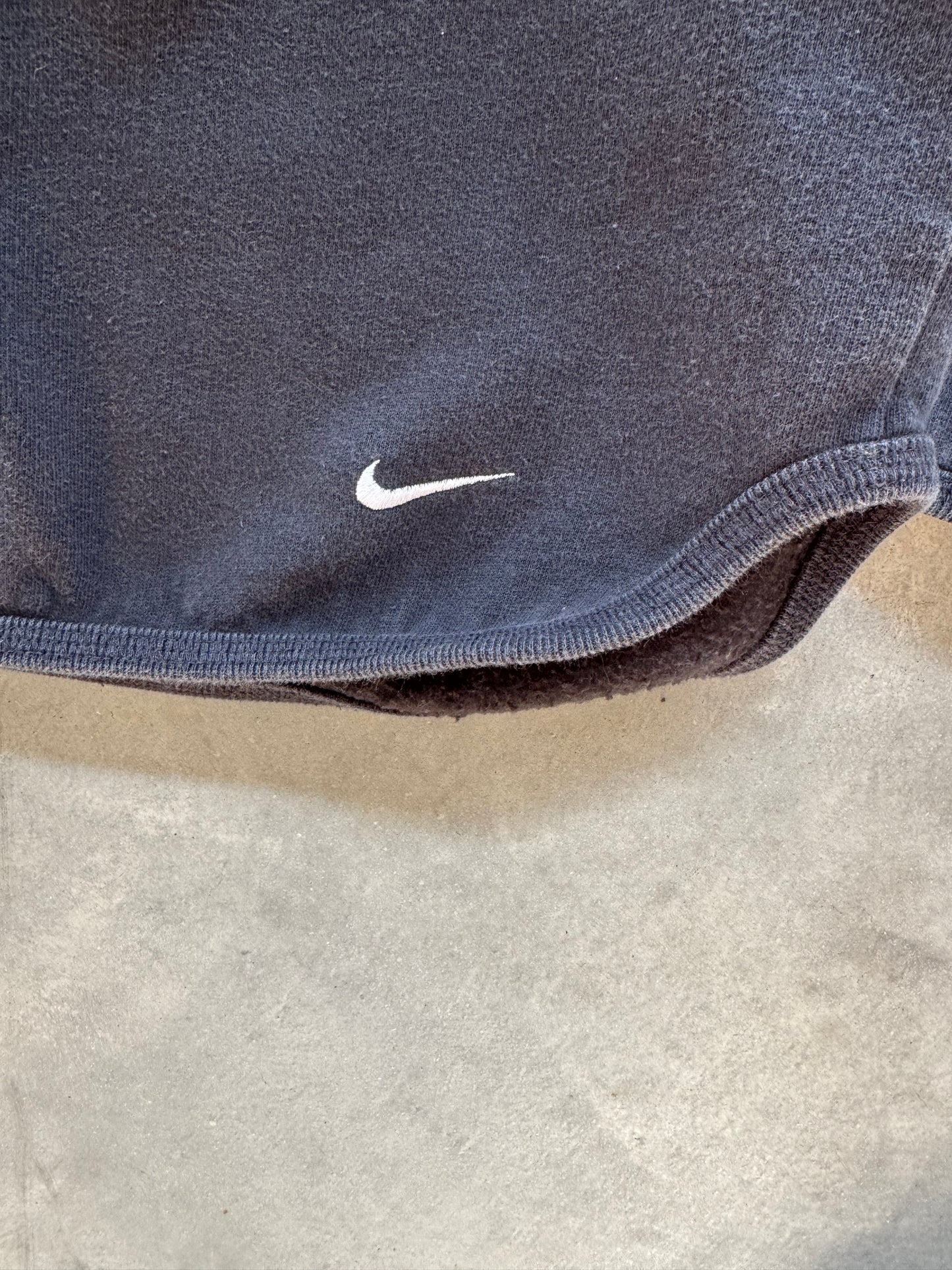 Vintage 00s Nike Sweatshirt - L