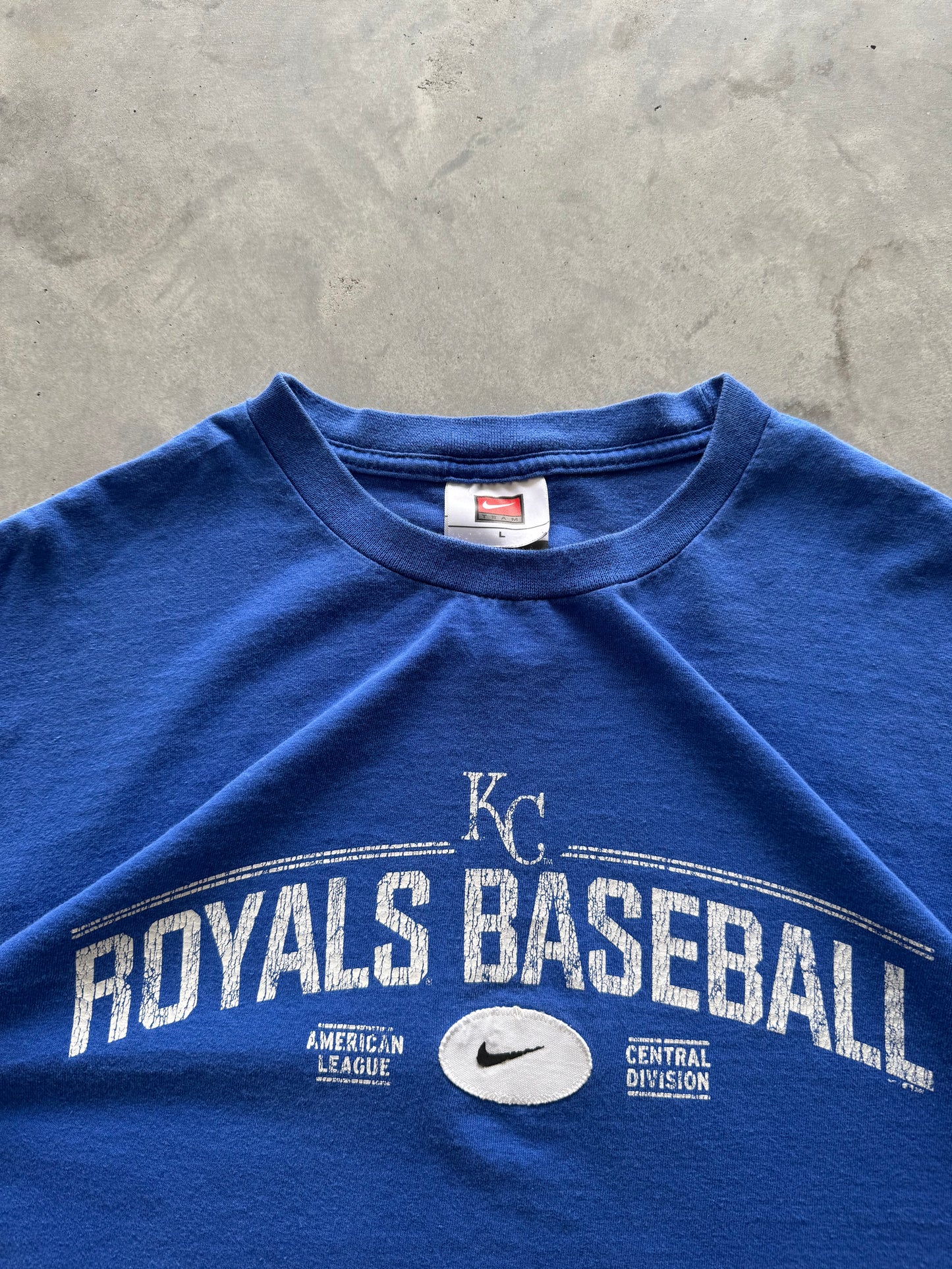 Vintage 90s Nike KC Royals Tee - L