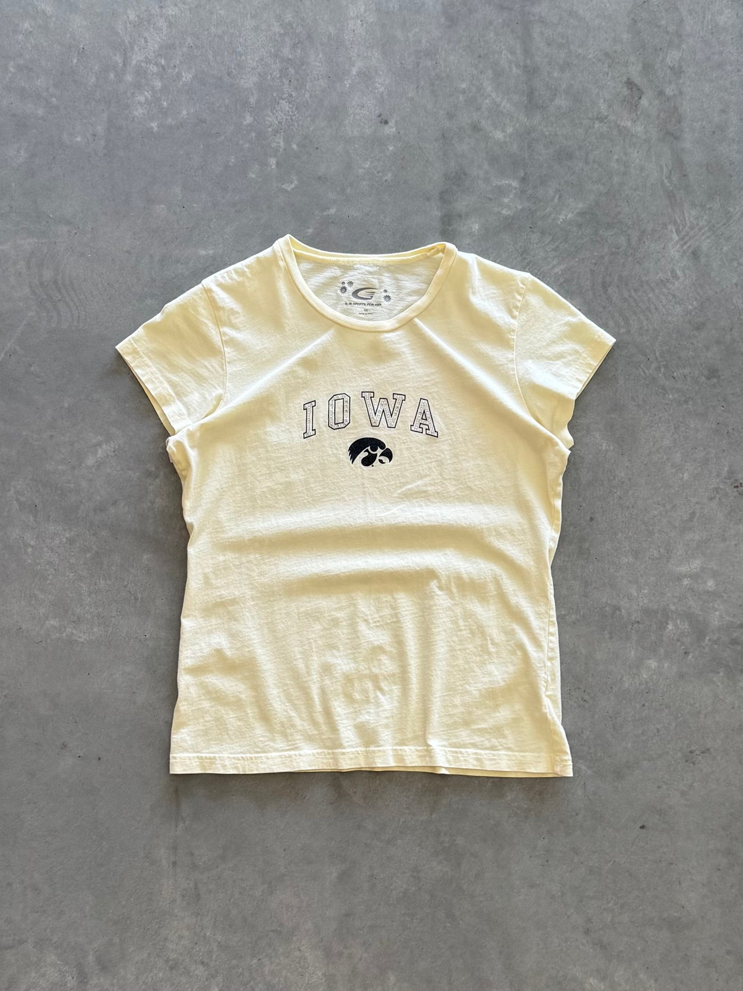 Vintage Iowa Hawkeyes Women’s Baby Tee - M