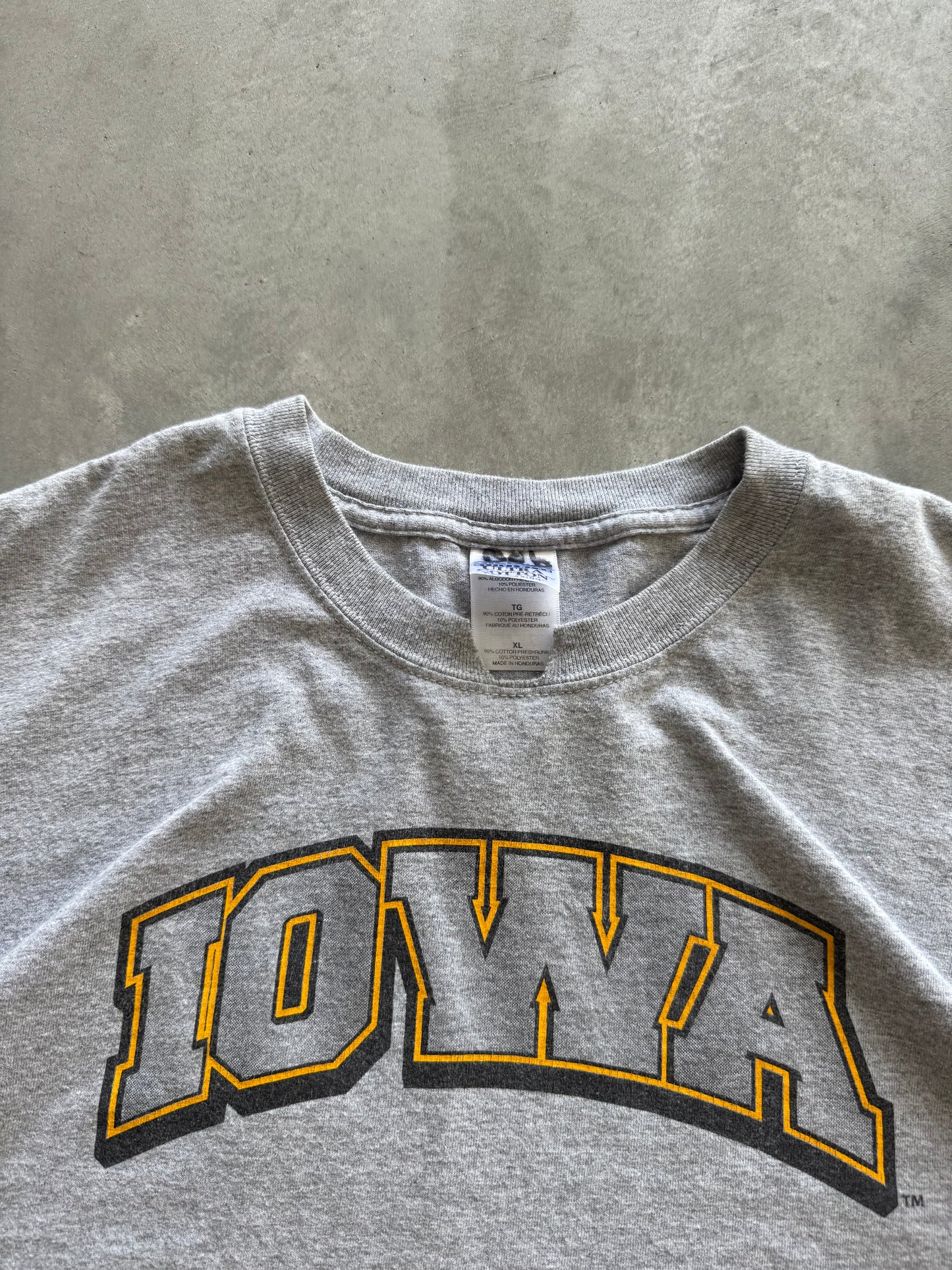 Vintage Iowa Hawkeyes Tee - XL