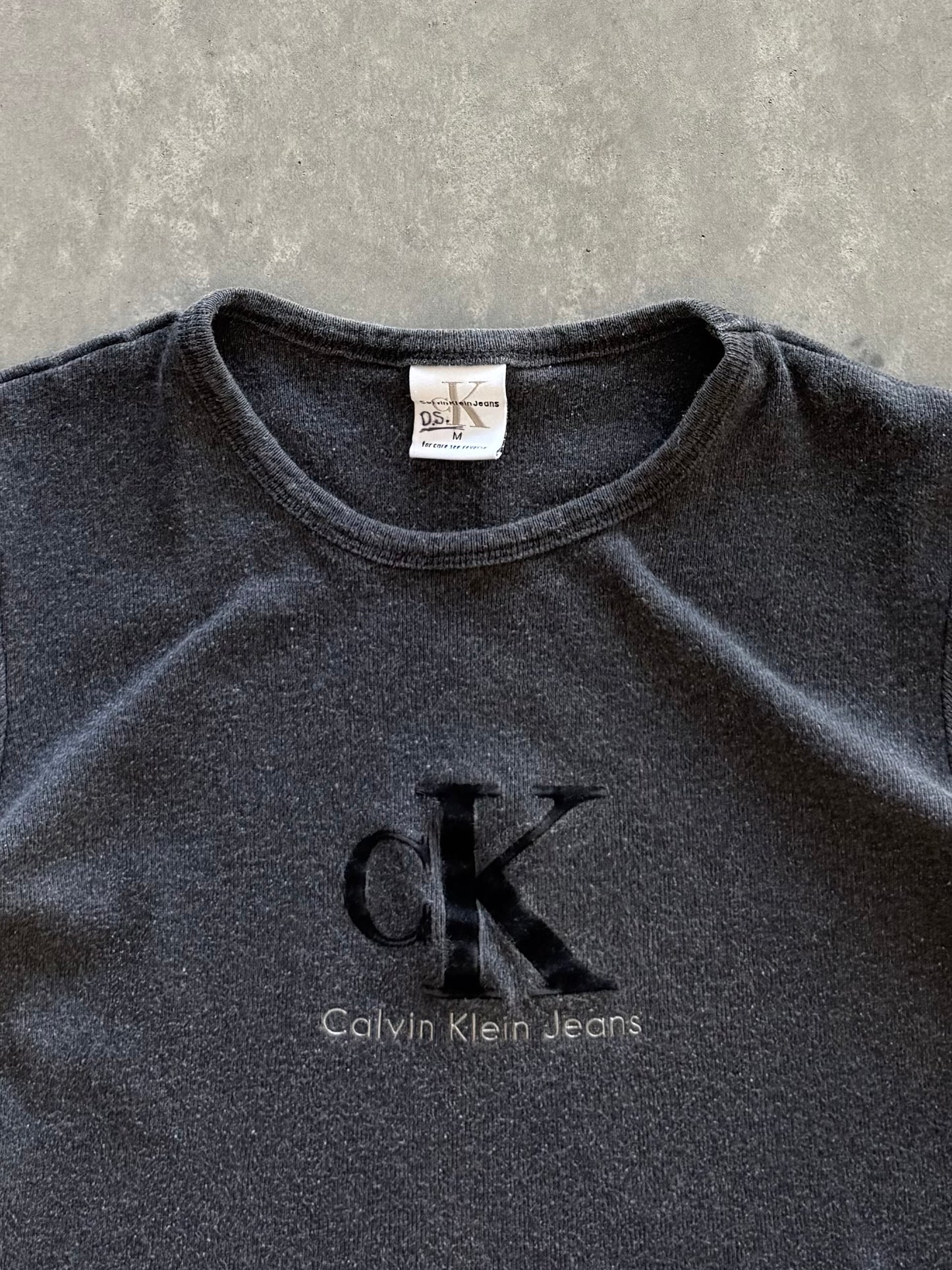 Vintage Calvin Klein Women’s Baby Tee - M
