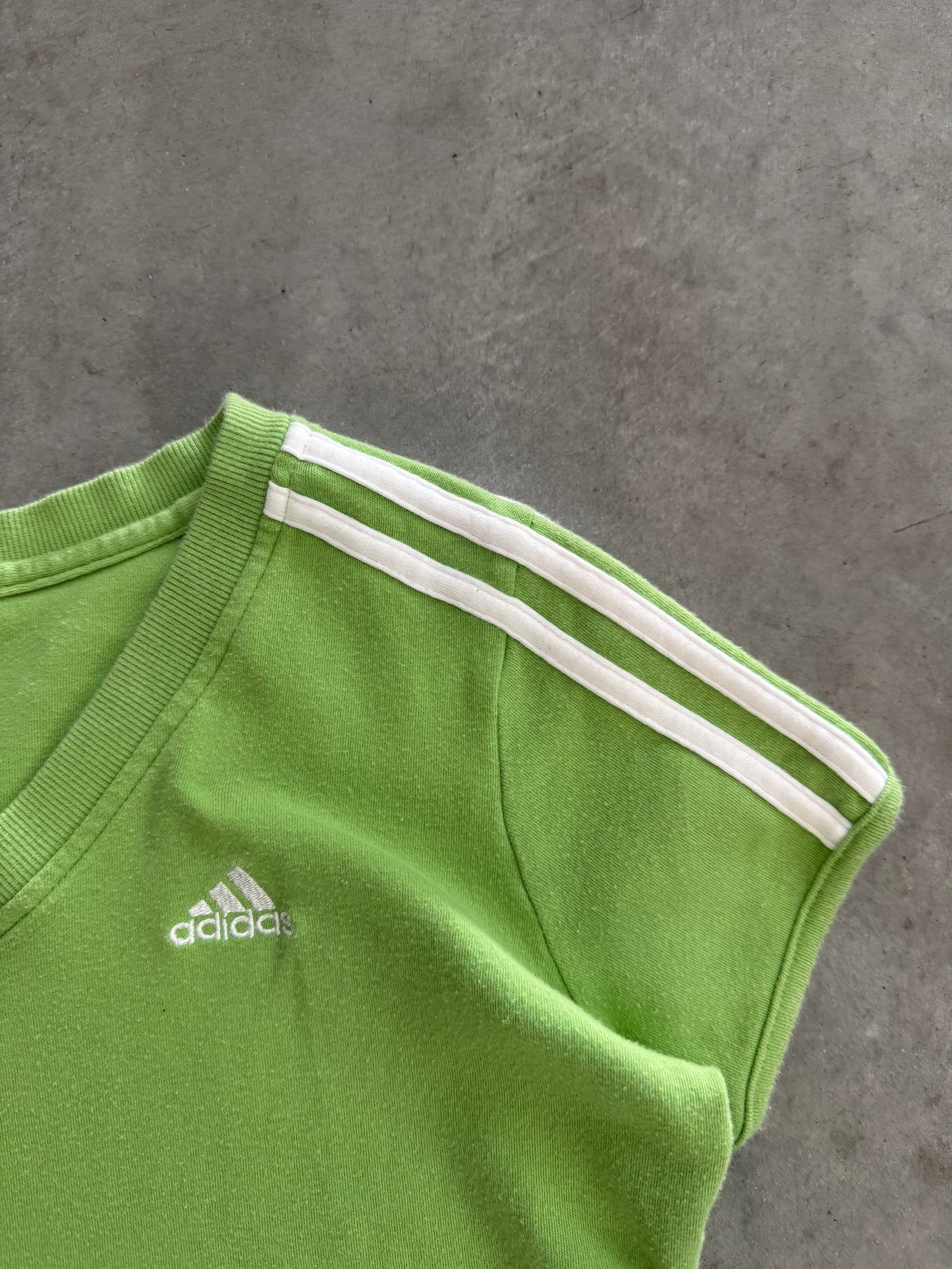 Vintage 00s Adidas Women’s Tee - M