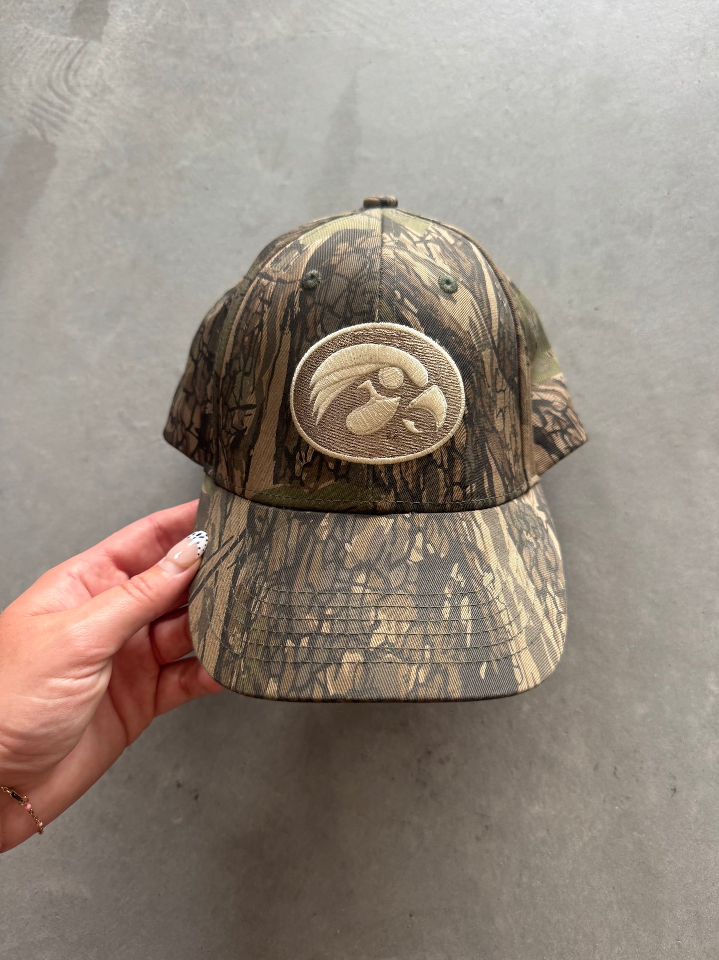 Vintage Iowa Hawkeyes Camo Hat