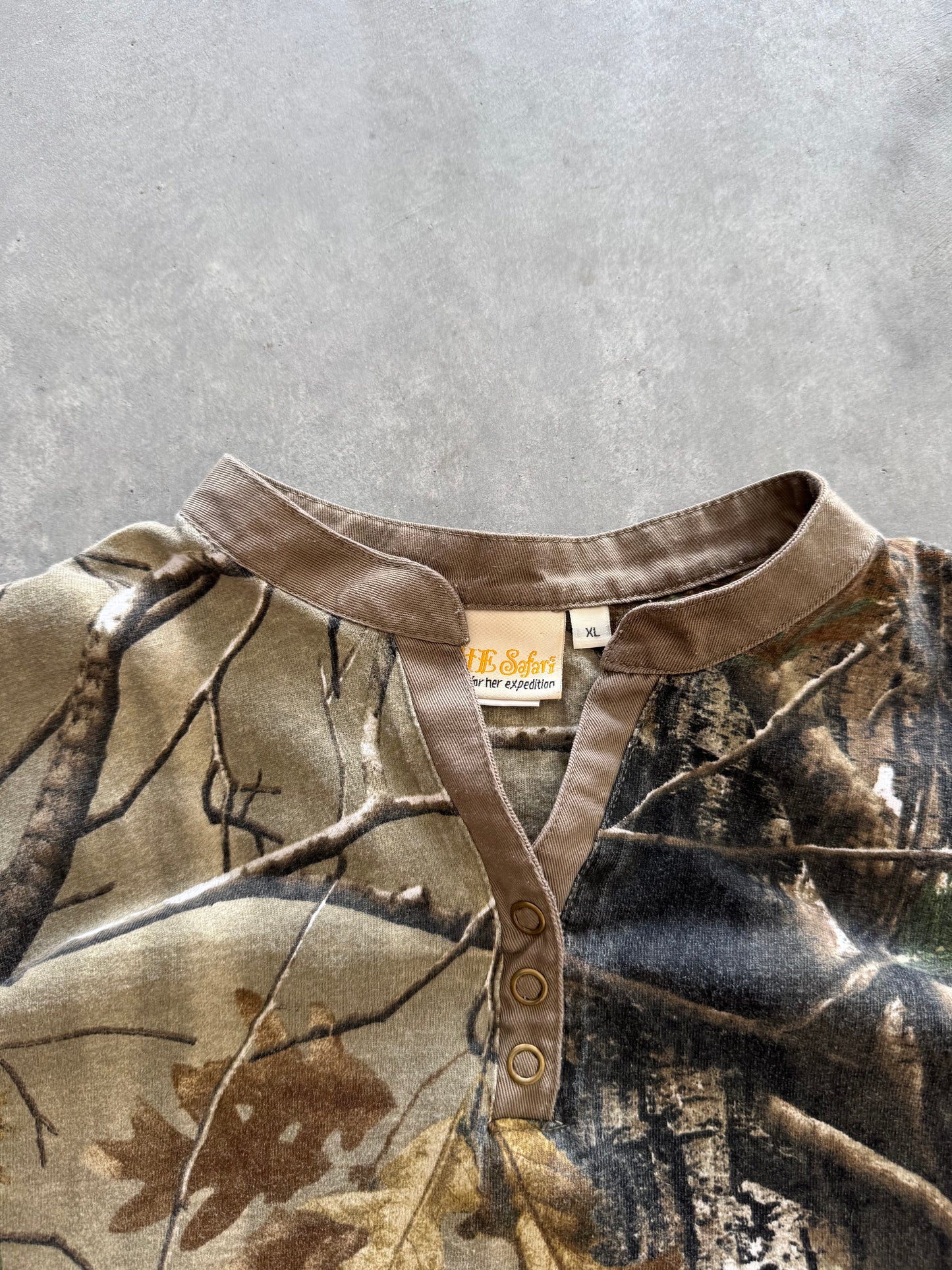 Vintage Women’s Camo Long Sleeve - XL