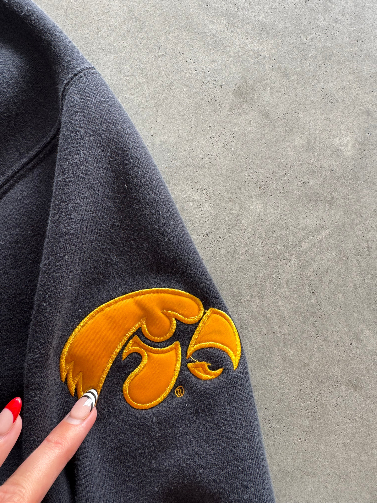 Vintage 90s Iowa Hawkeyes Zip Up - XL
