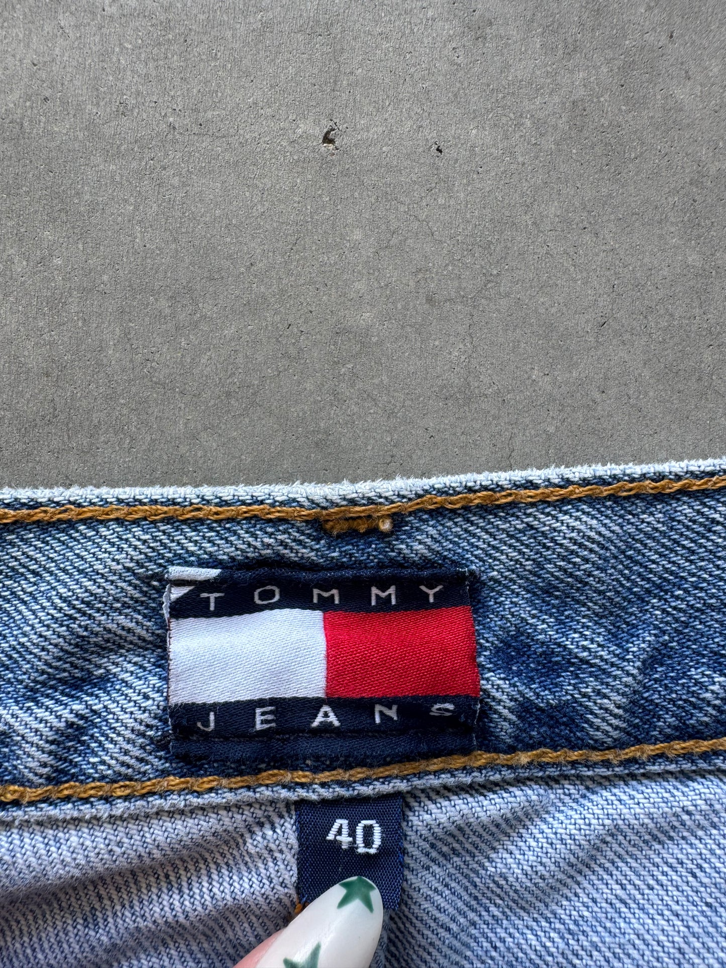 Vintage Tommy Hilfiger Denim Shorts - 40x10