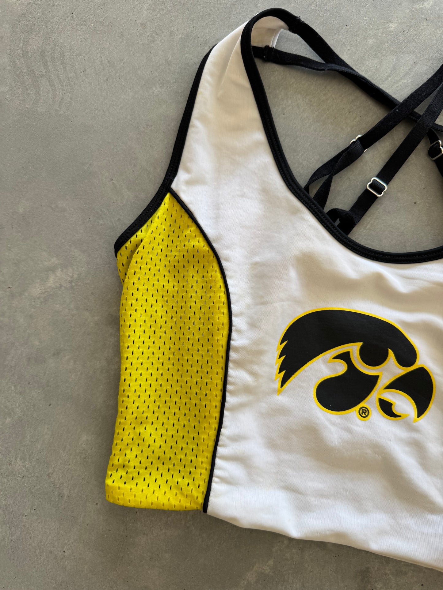 Iowa Hawkeyes Tank Top - L