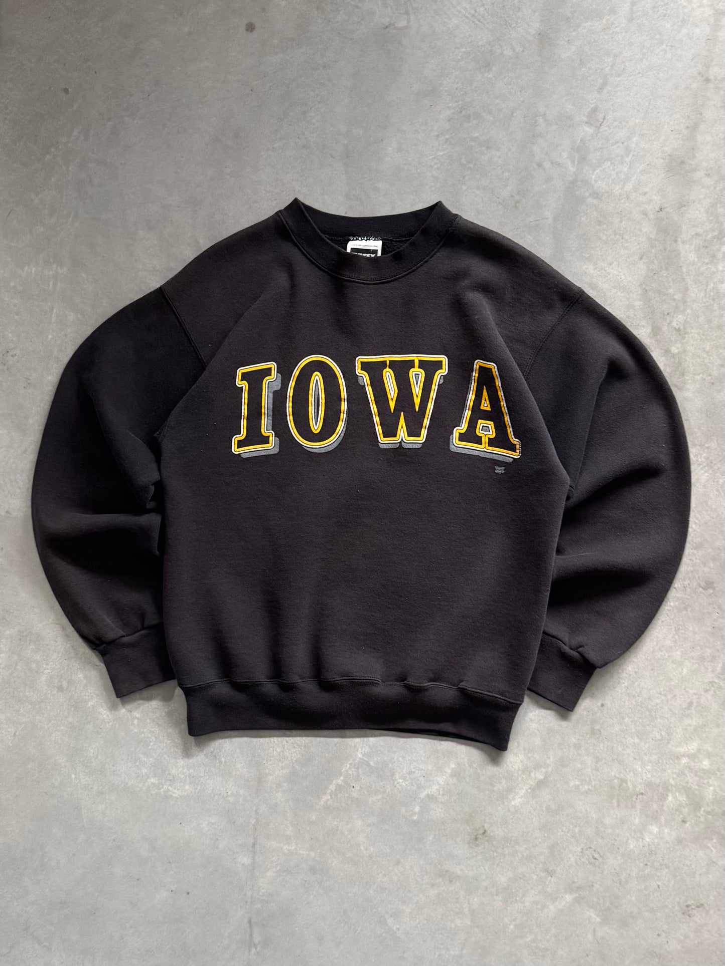 Vintage 90s Iowa Hawkeyes Sweatshirt - M