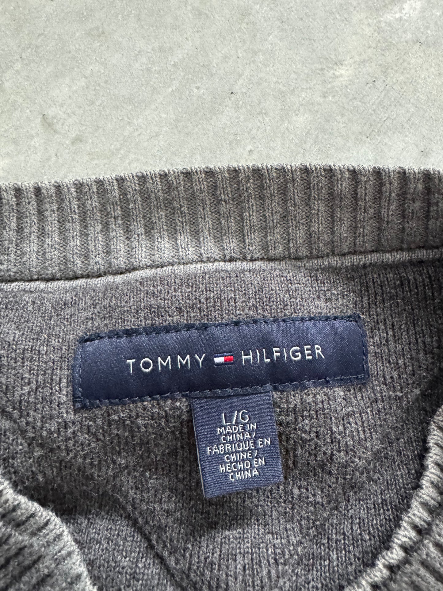 Vintage Tommy Hilfiger Sweater - L