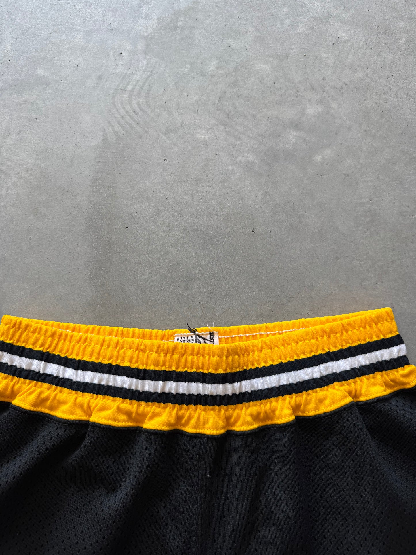 Vintage Iowa Hawkeyes 70s/80s Powers Shorts - S