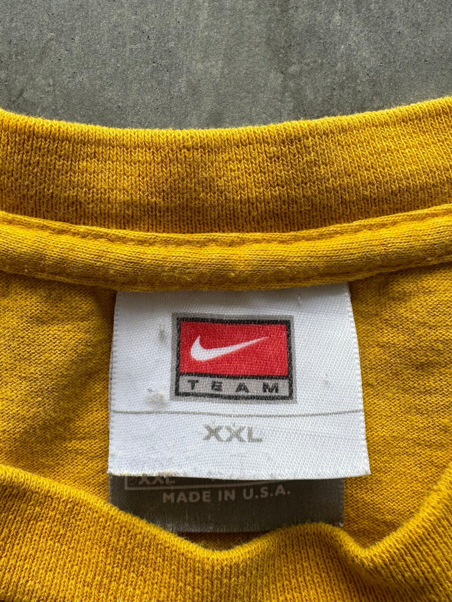 Vintage 90s Nike Iowa Hawkeyes Tee - XXL