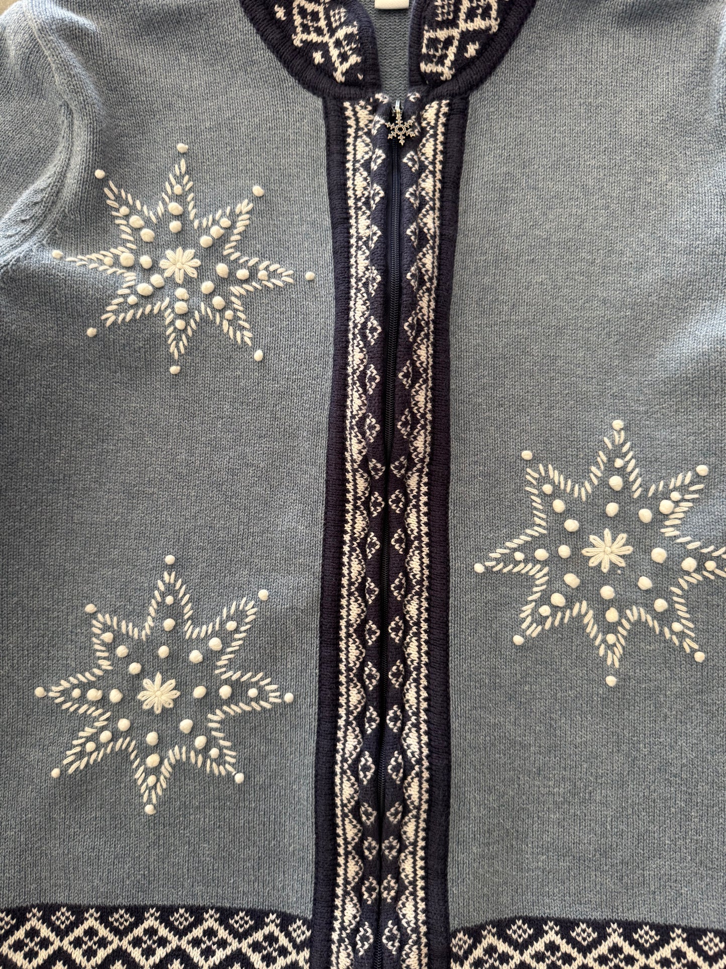 Vintage Snowflake Zip Up Sweater - M