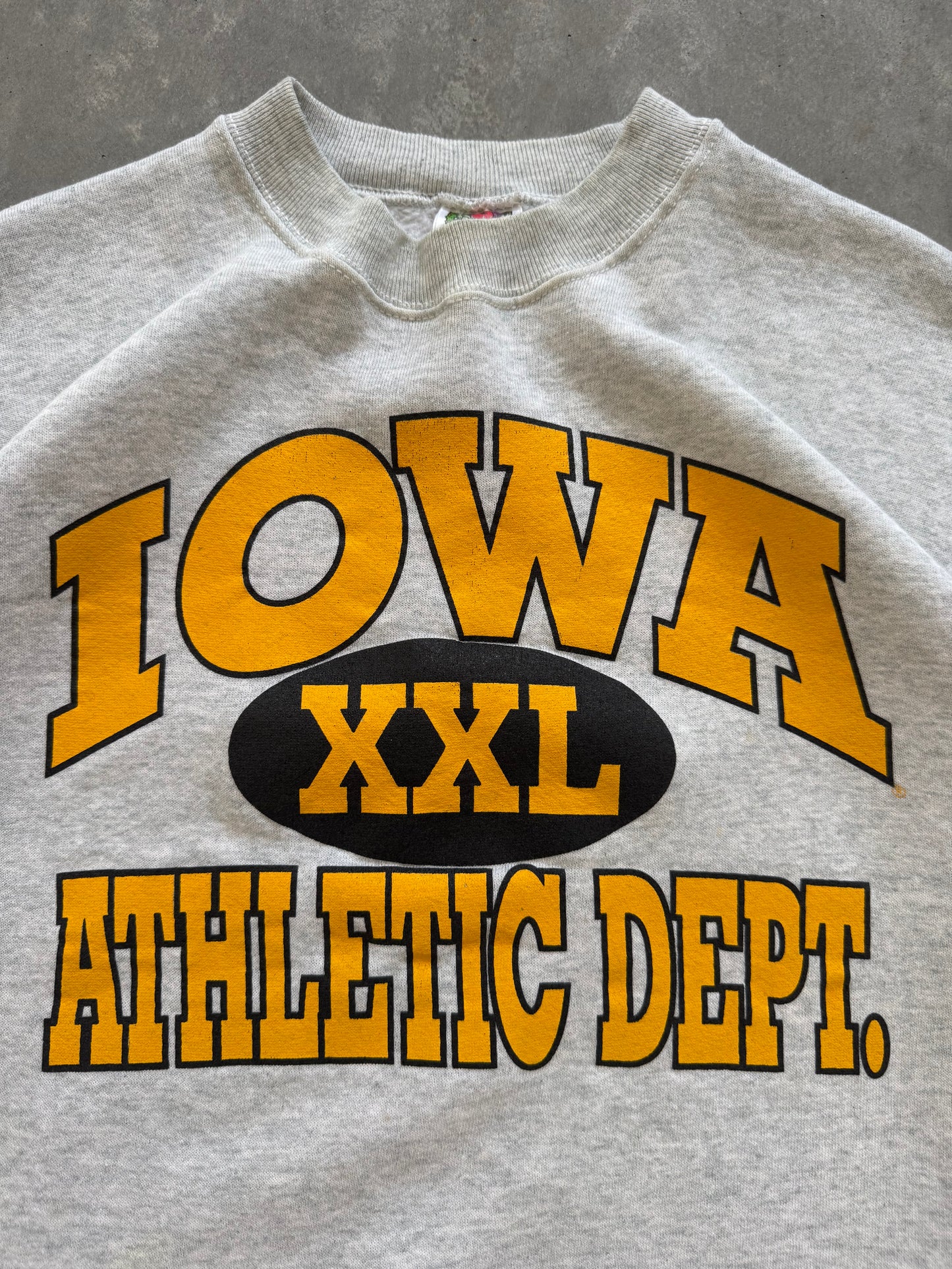 Vintage 90s Iowa Hawkeyes Sweatshirt - XL