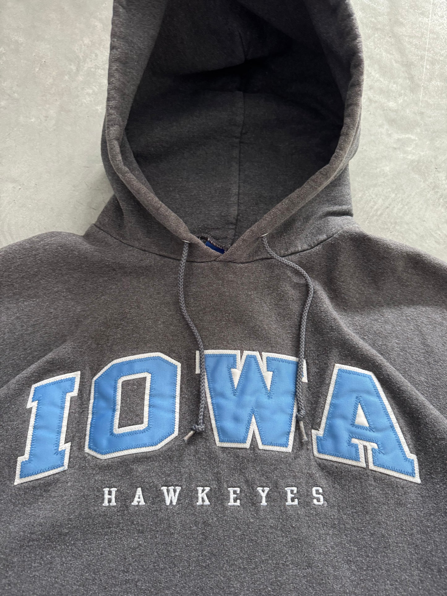 Vintage Iowa Hawkeyes Champion Hoodie - XL