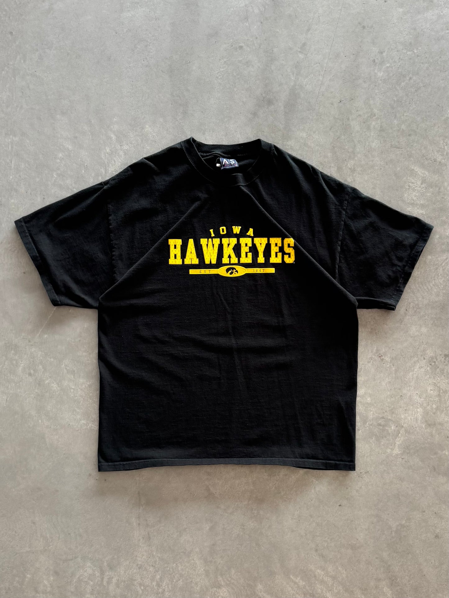 Vintage Iowa Hawkeyes Tee - XL
